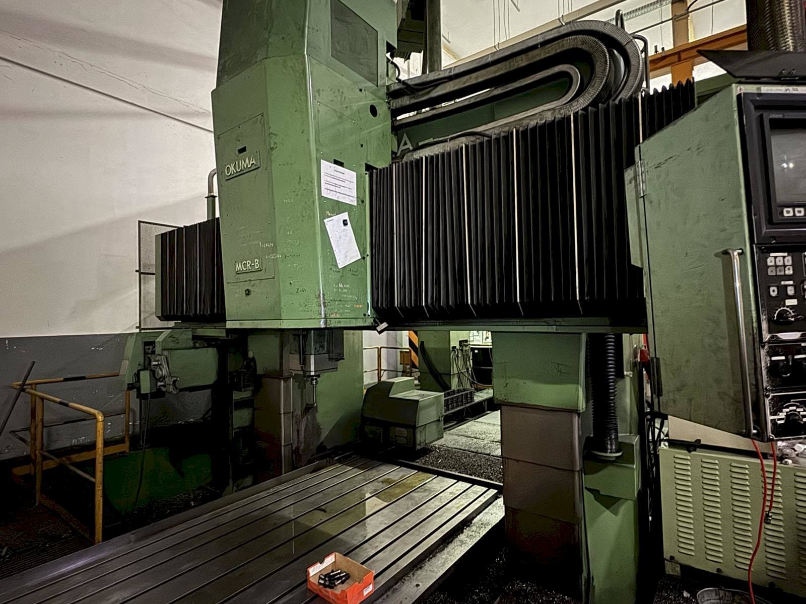 Вид станка Okuma MCR-B спереди