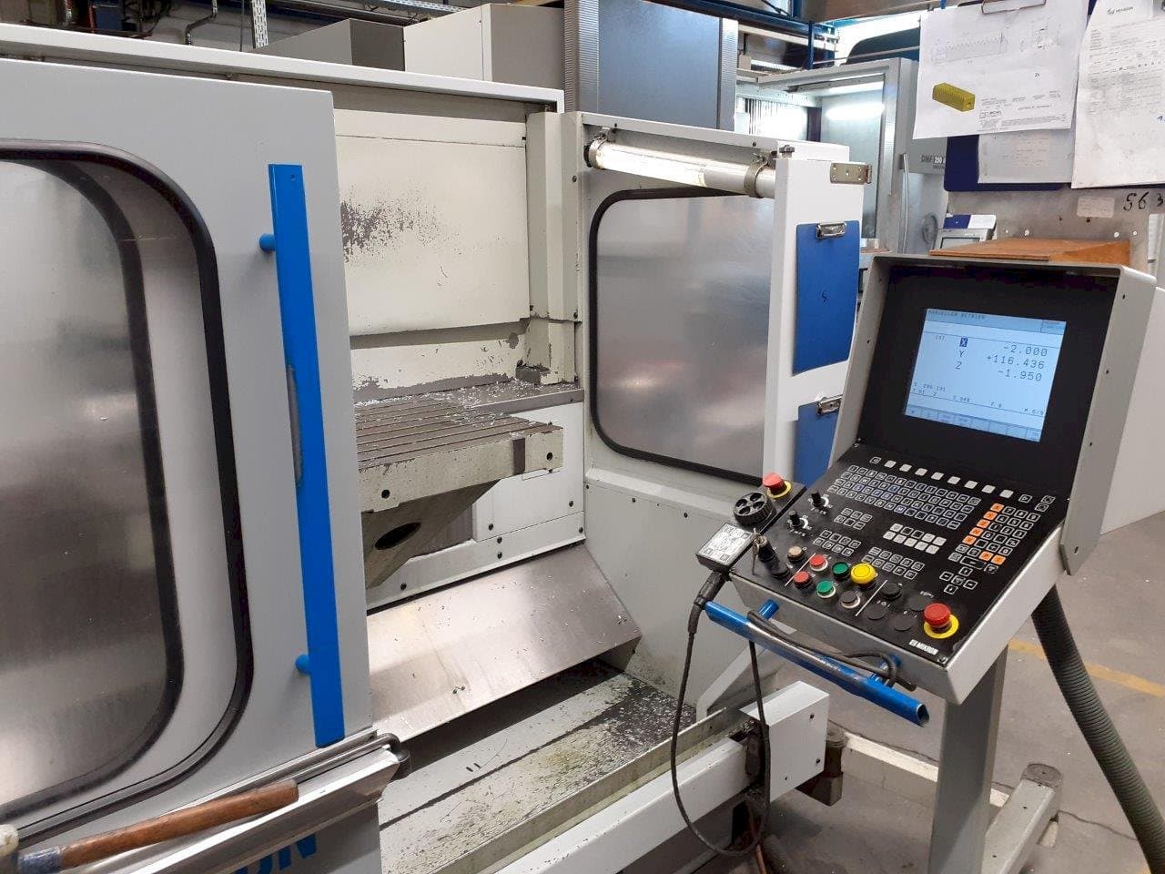 Вид станка MIKRON UME 600 спереди