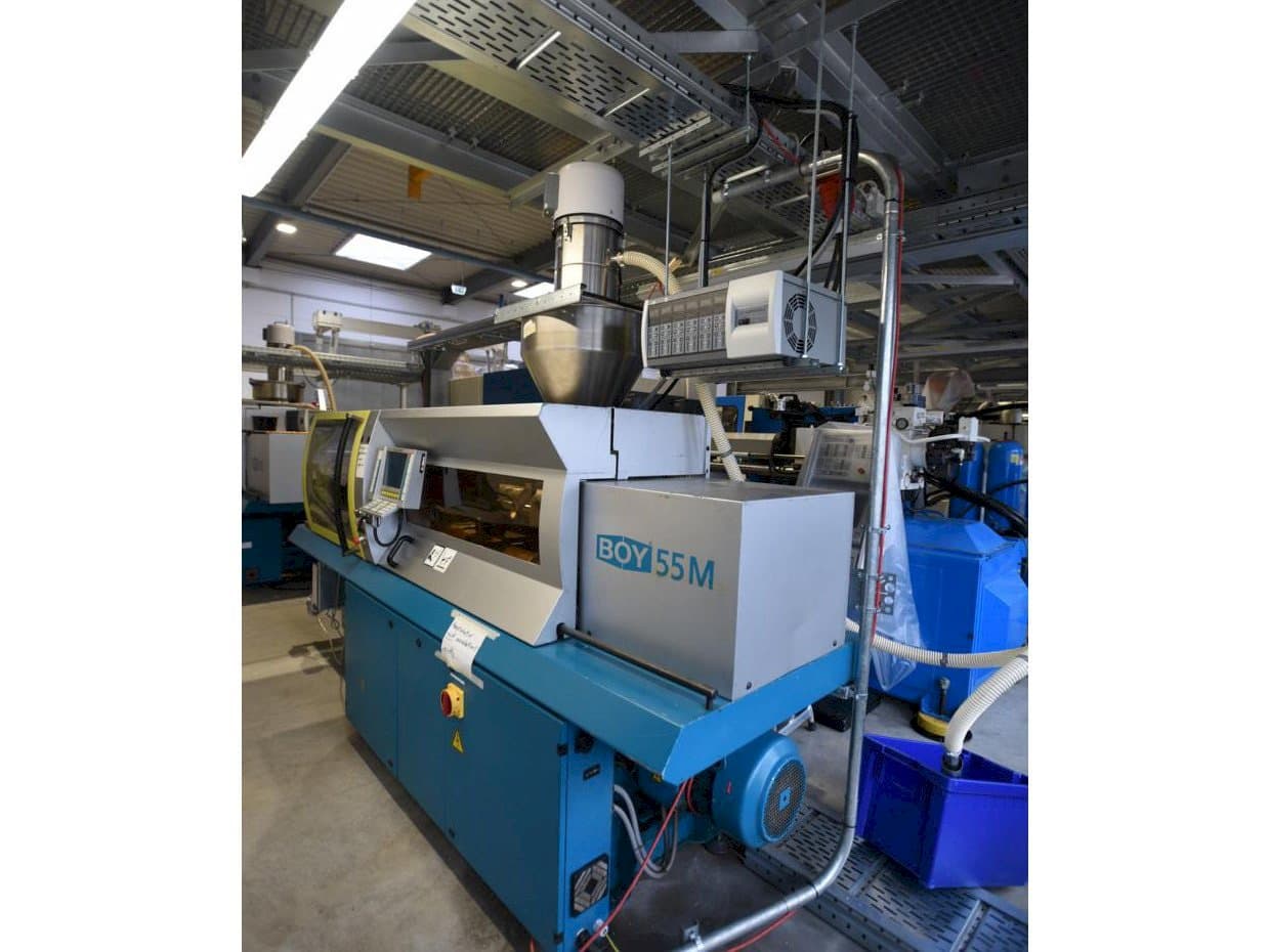 Вид станка BOY 55M спереди