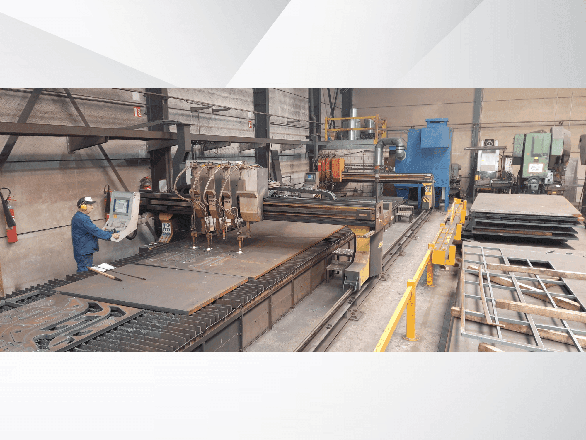 Вид станка SOITAAB Lineatech-Nova 40 спереди