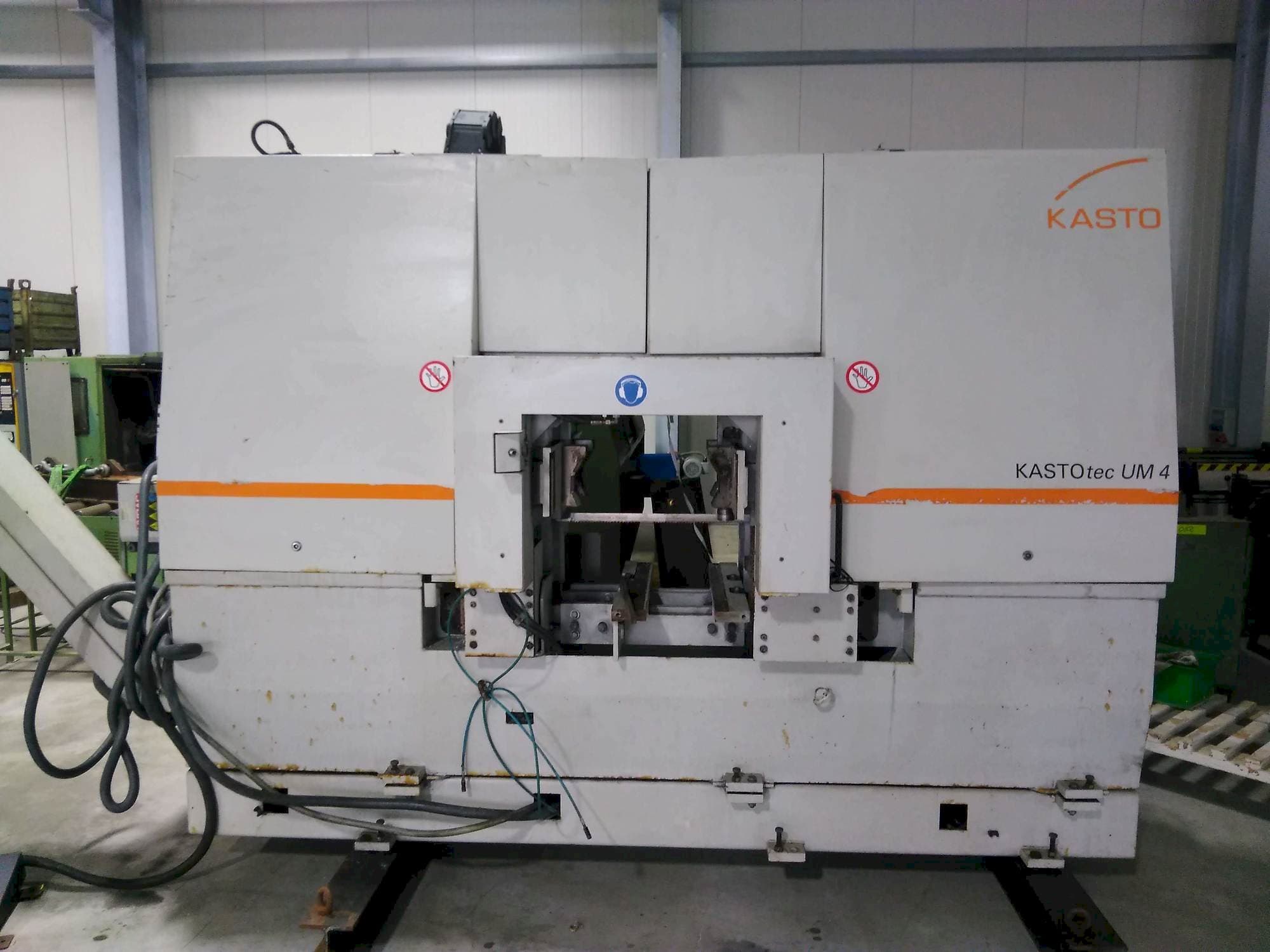 Вид станка KASTO TEC UM 4 спереди