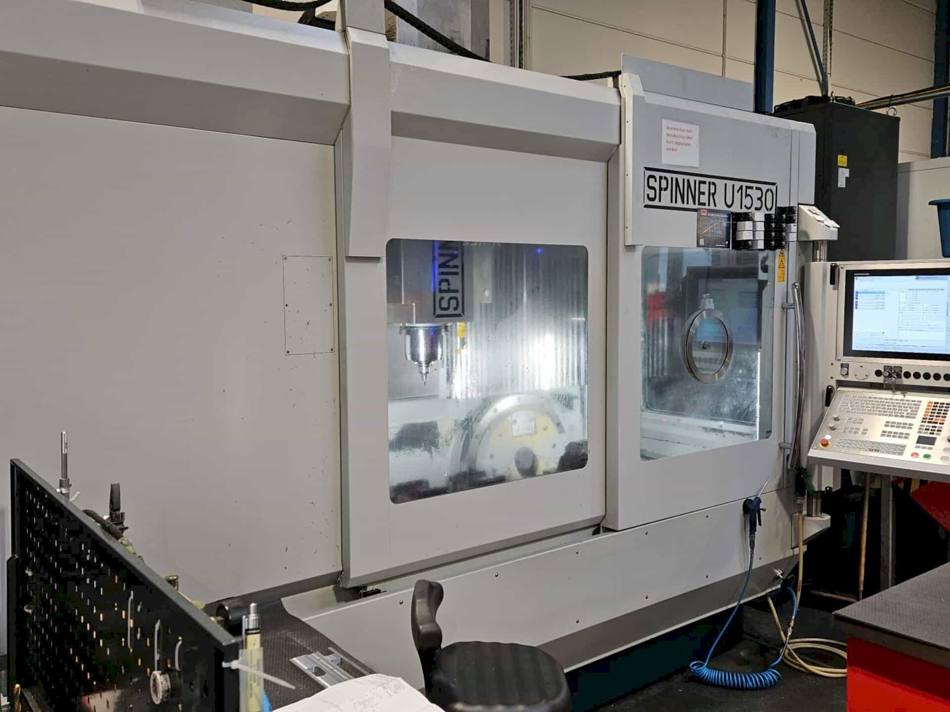 Вид станка SPINNER U 1530 спереди