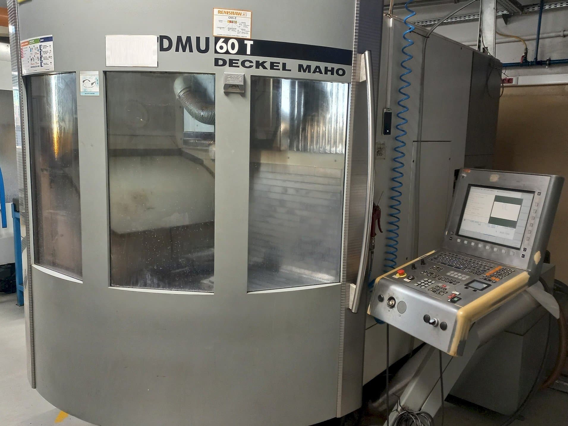 Вид станка DMG DMU 60T спереди