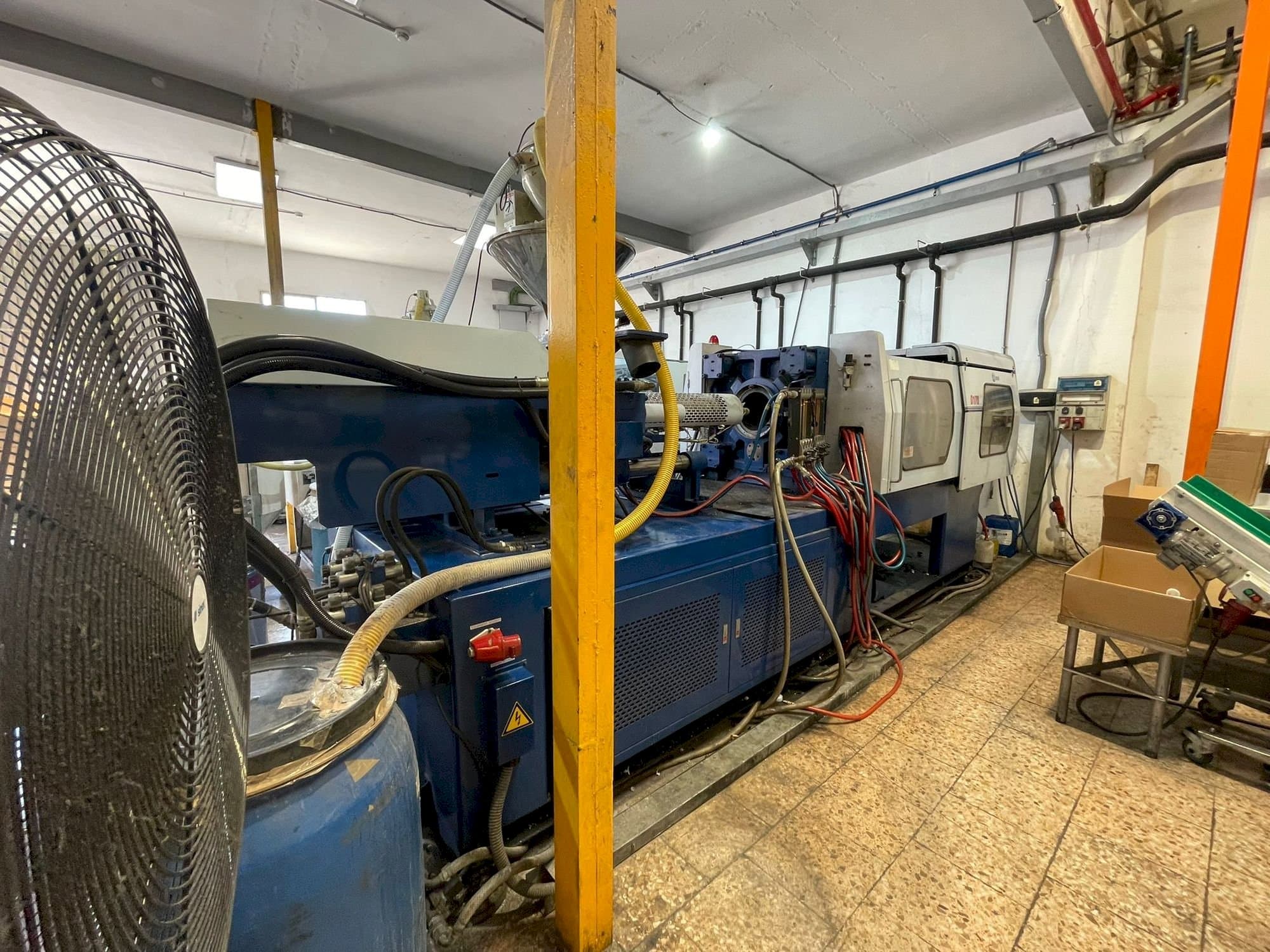 Вид станка с Euroinj D170 правой стороны