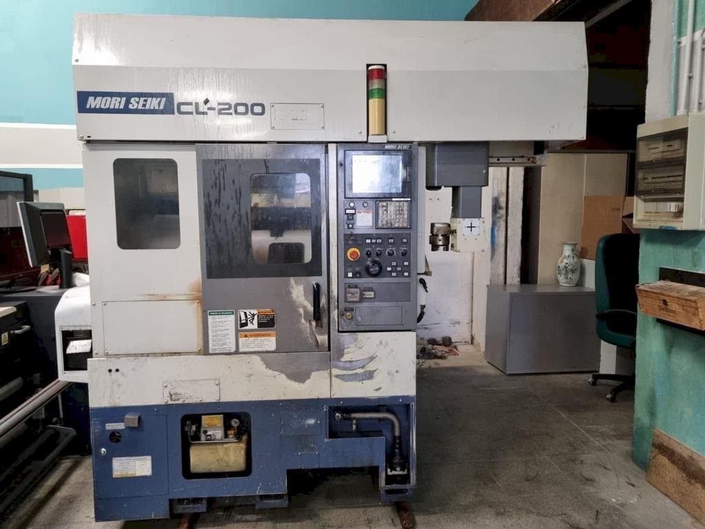 Вид станка MORI SEIKI CL-200 спереди