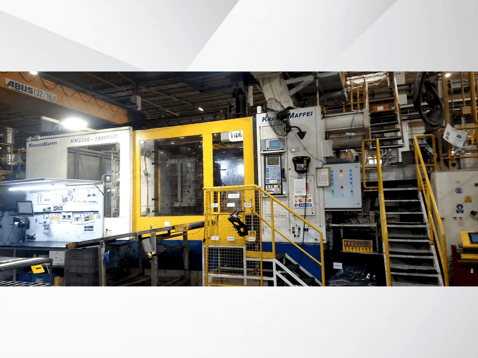 Вид станка Krauss Maffei 2300-12000 MC спереди