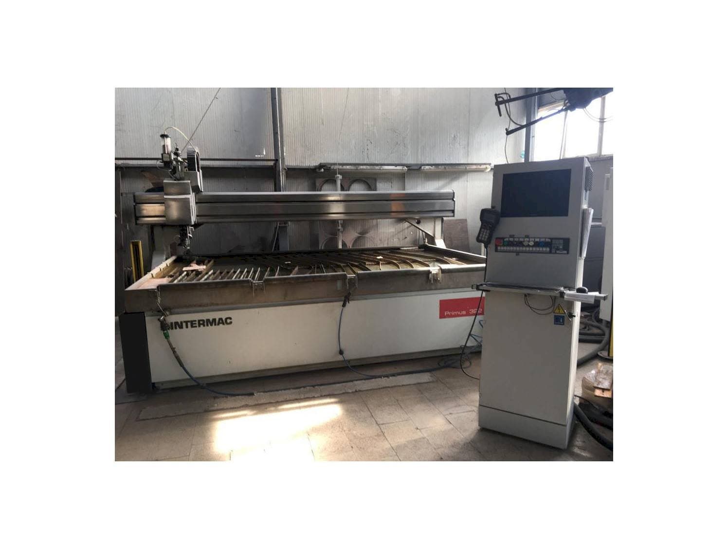 Вид станка Intermac primus 322  спереди
