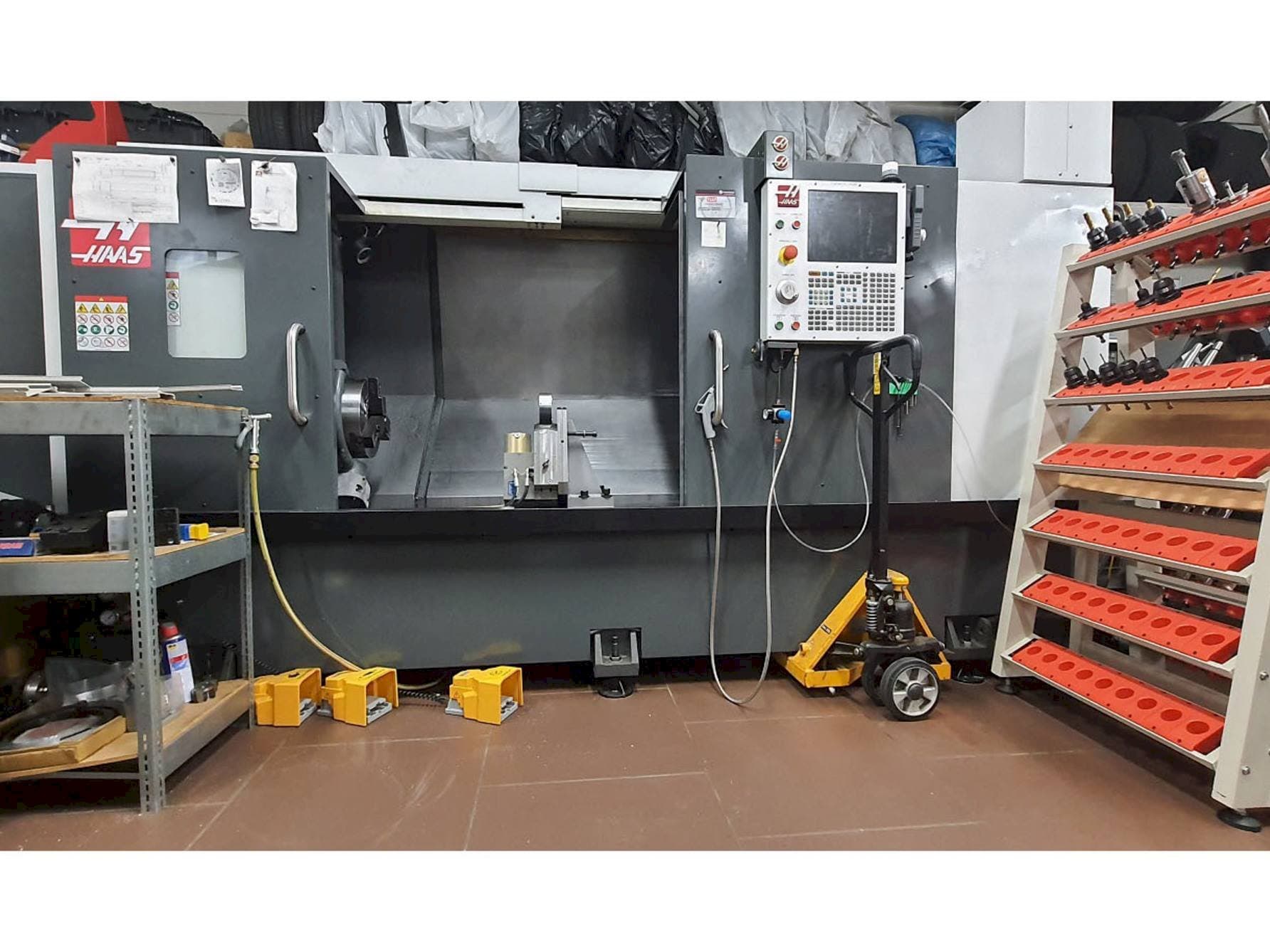 Вид станка HAAS ST-30L спереди