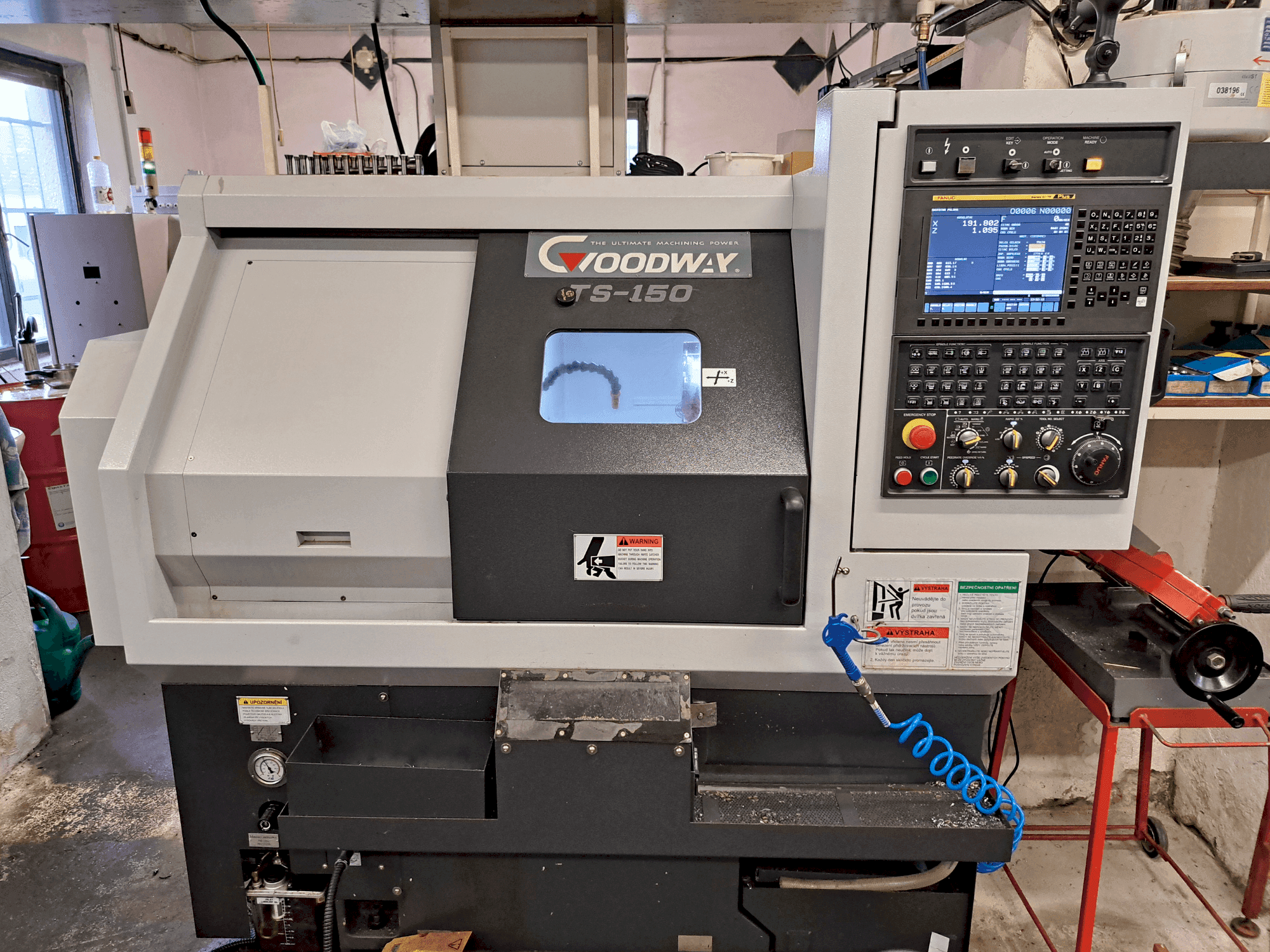Вид станка Goodway TS-150 спереди