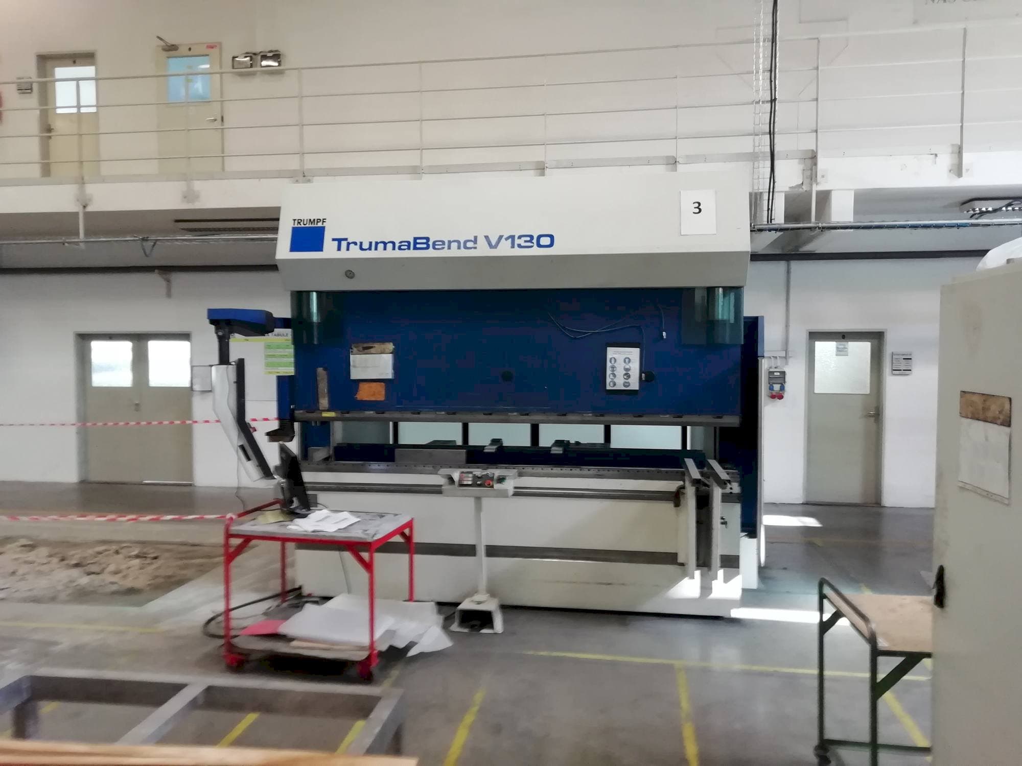 Вид станка Trumpf TrumaBend V130 спереди