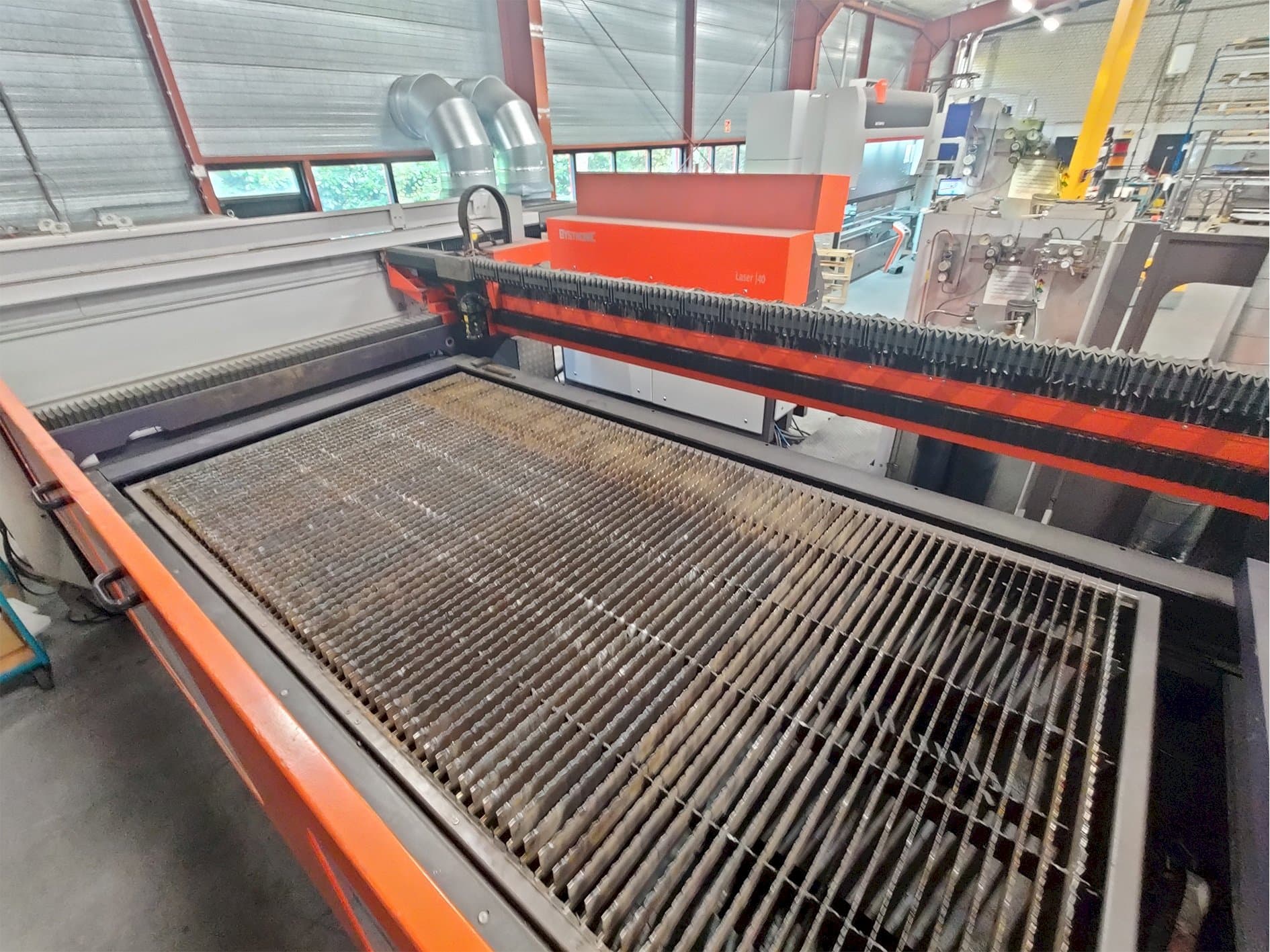 Вид станка Bystronic ByStar 4020 4kW CO2 спереди
