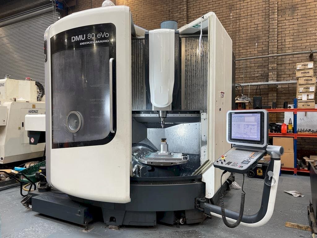 Вид станка DMG DMU 80 eVo Linear спереди