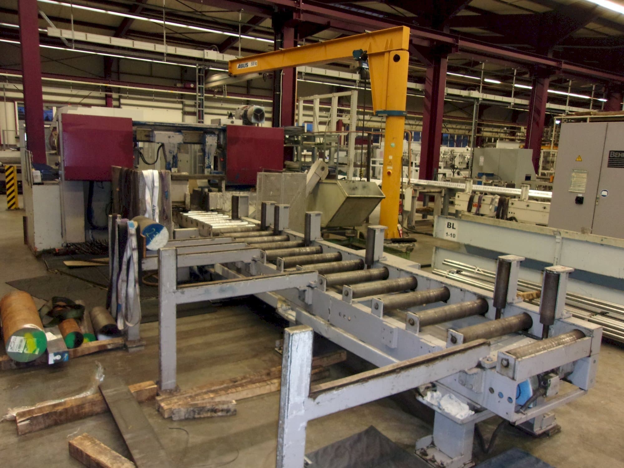 Вид станка KASTO HBA420 AU спереди