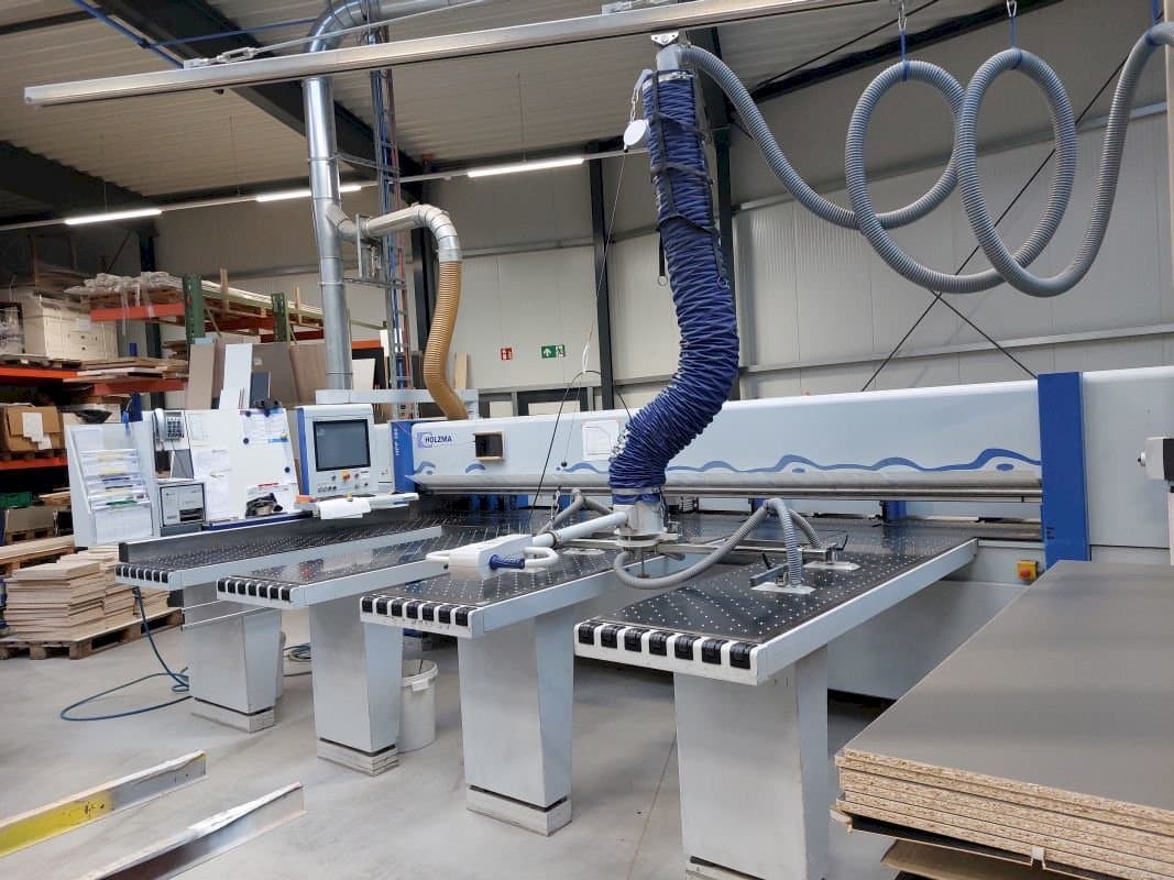 Вид станка HOLZMA HPP 380  спереди