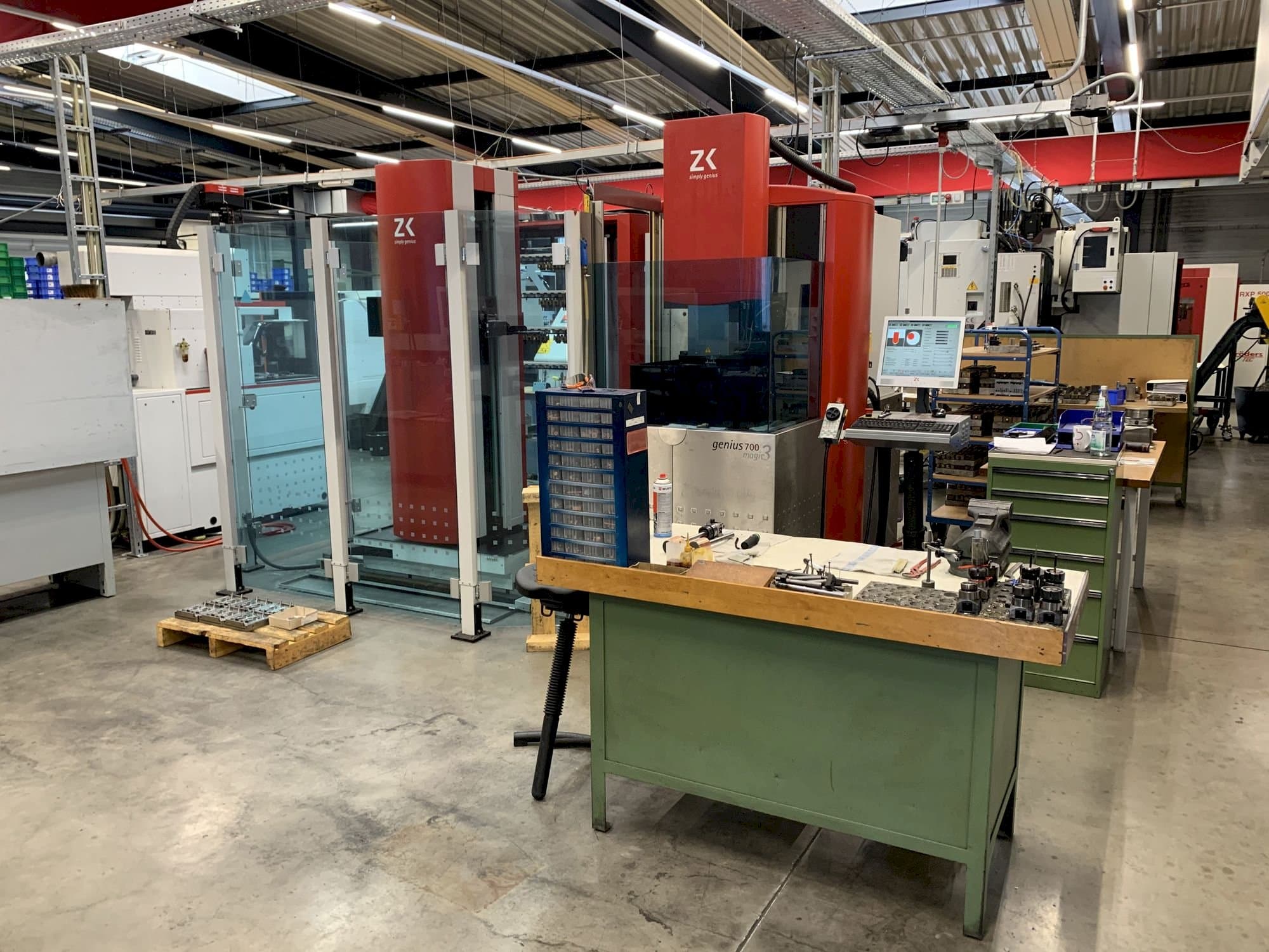 Вид станка ZK genius 700 спереди