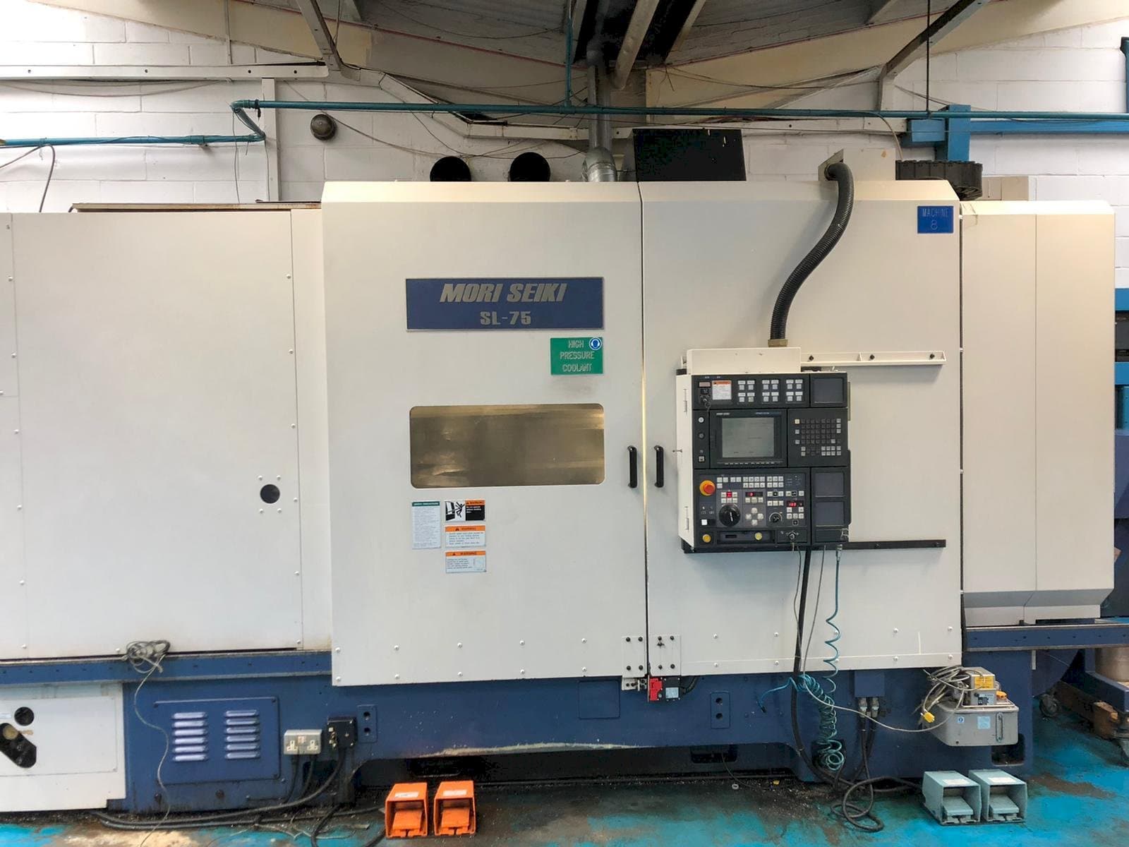 Вид станка MORI SEIKI SL75 спереди