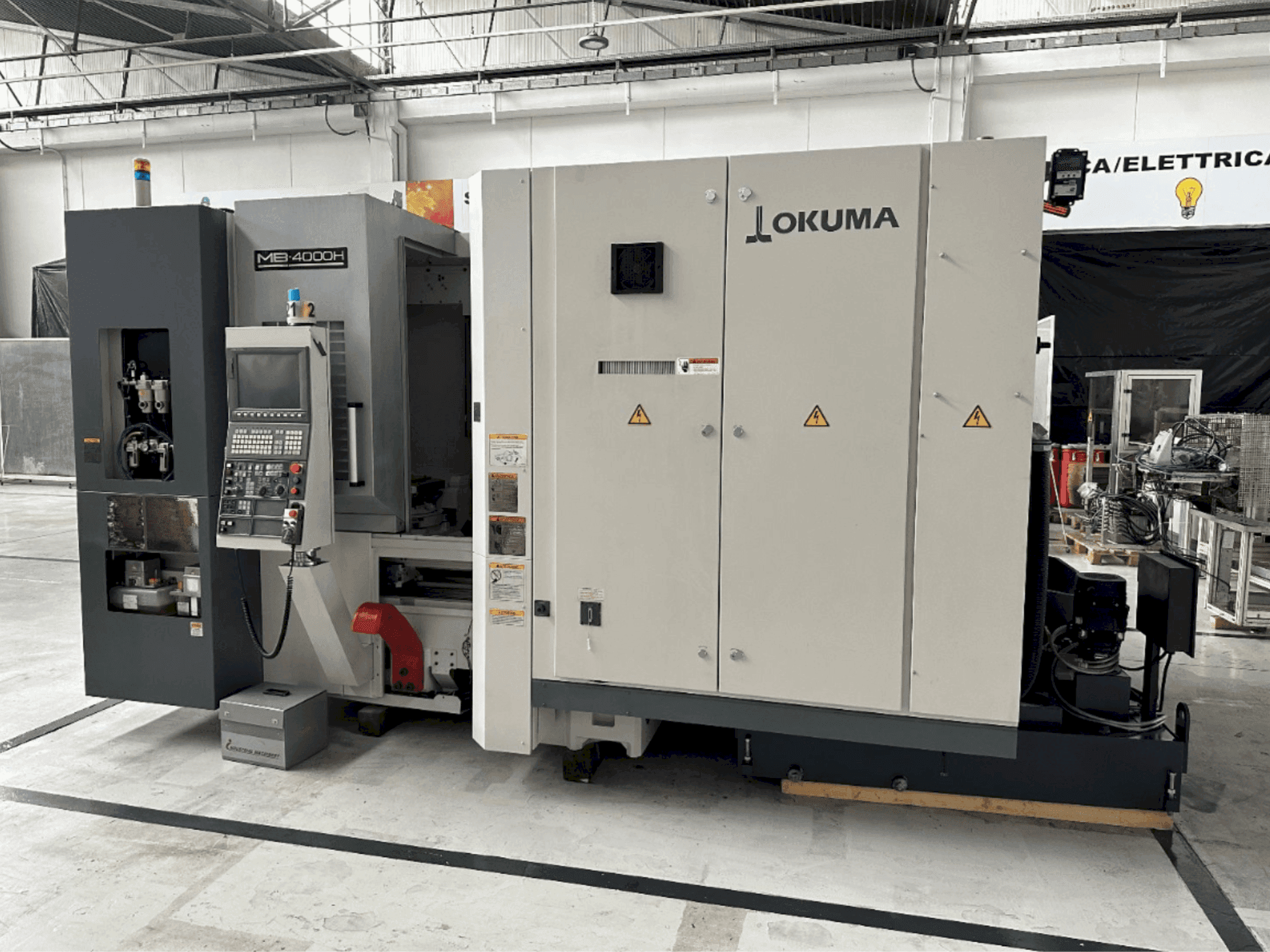 Вид станка Okuma MB 4000 H спереди