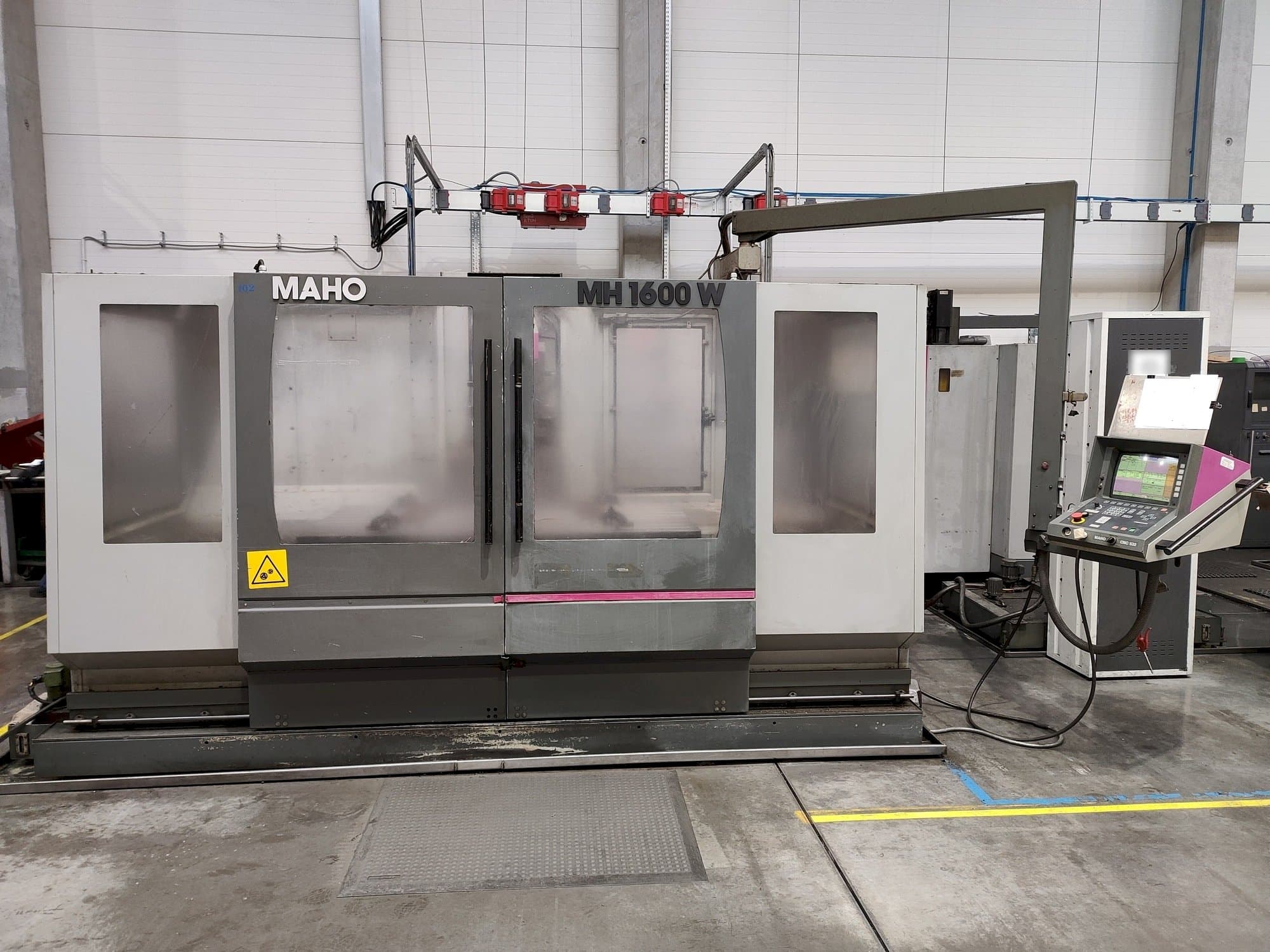 Вид станка Maho MH 1600 W спереди