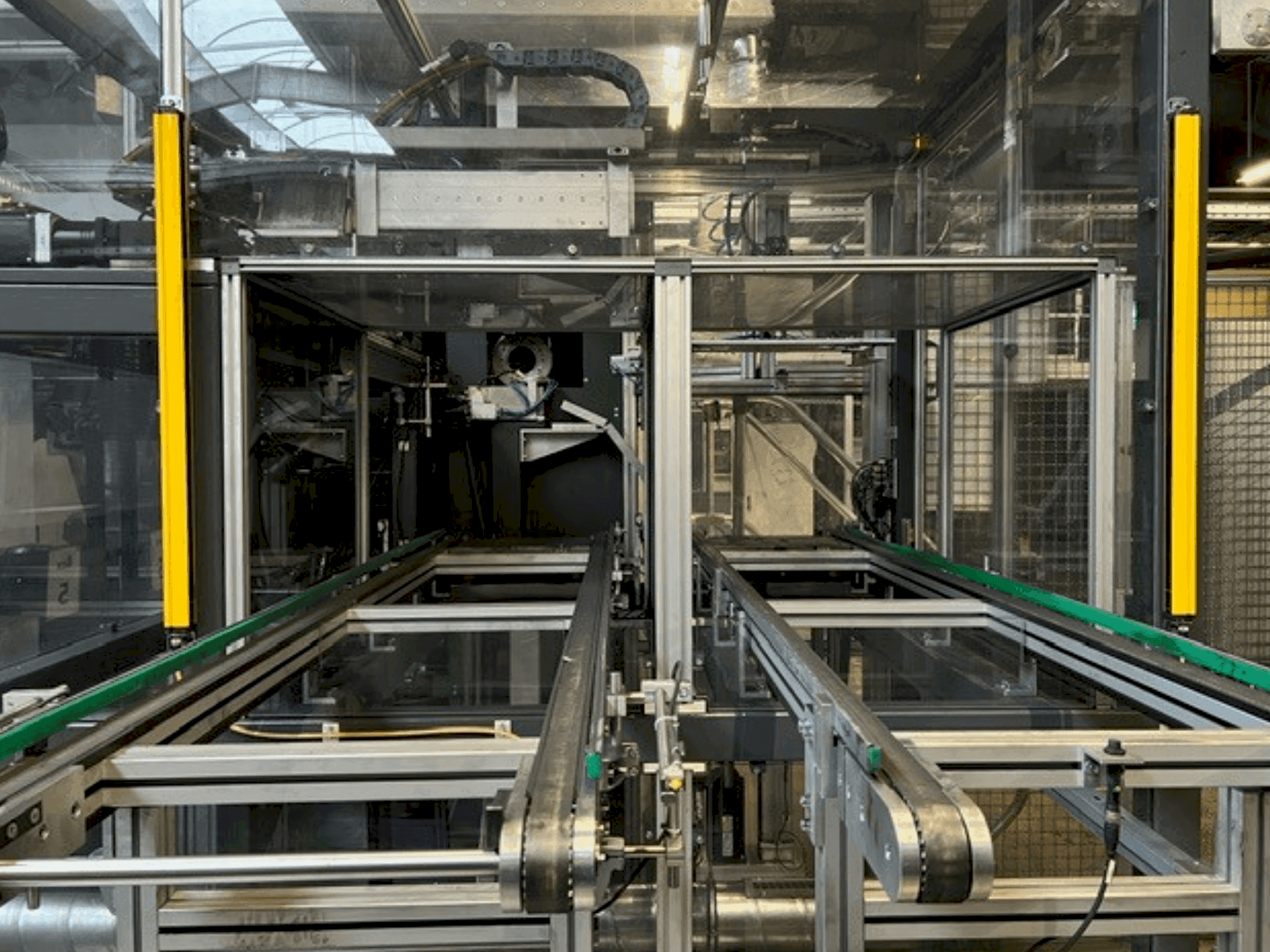 Вид станка KOMAGE S 50 4E CNC  спереди