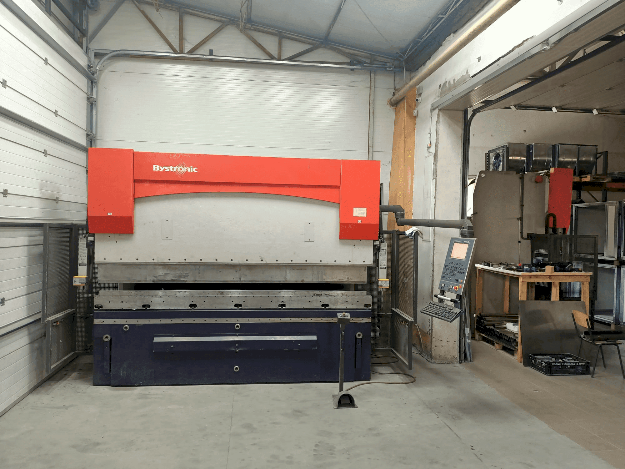 Вид станка Bystronic PR100x3100 спереди