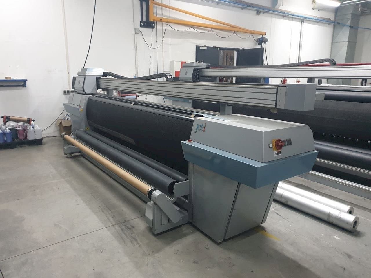 Вид станка JETI 3300 спереди