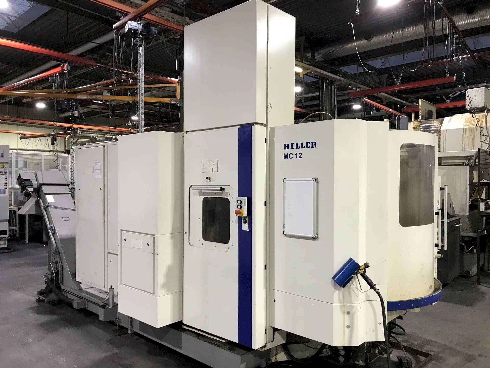 Вид станка HELLER MC 12 спереди