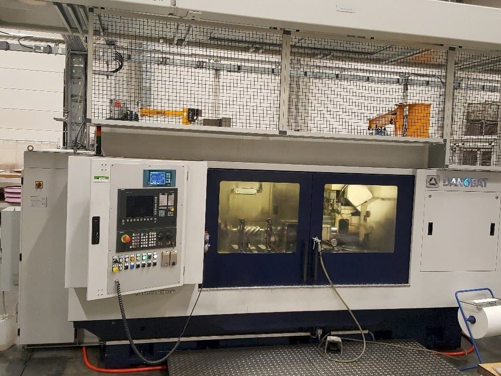 Вид станка DANOBAT WT-62-3B спереди