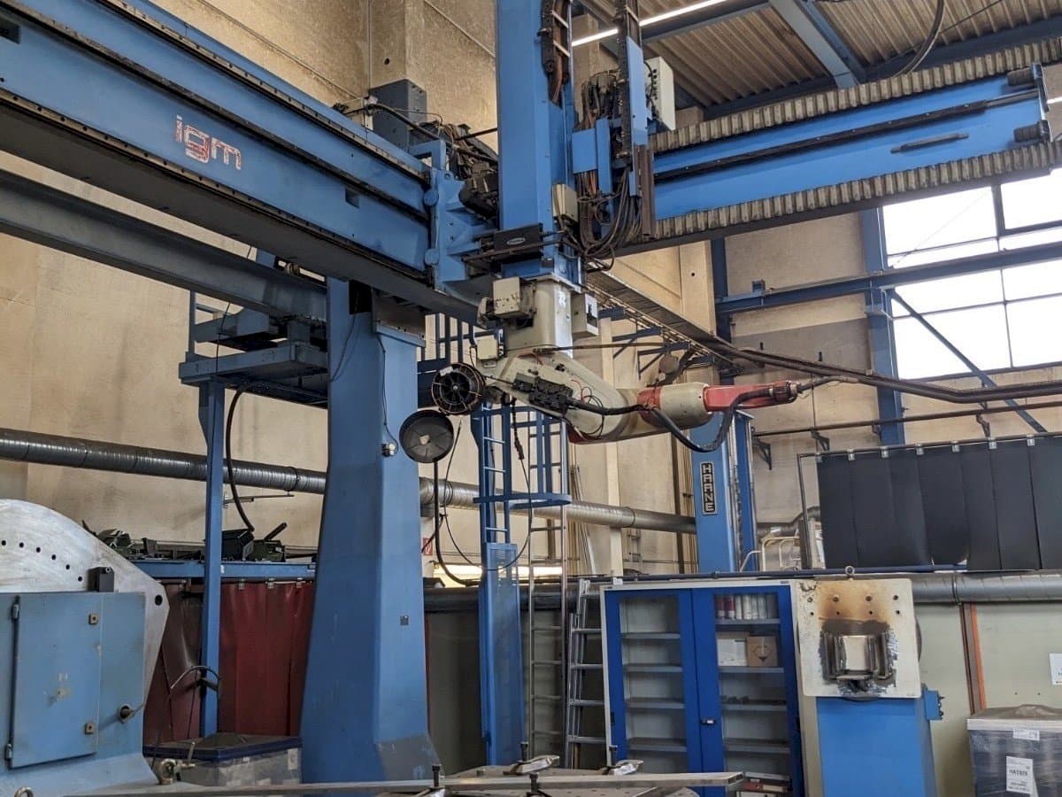 Вид станка IGM RTi 300-S спереди