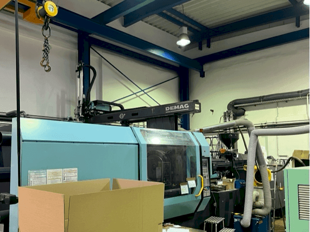 Вид станка DEMAG 500/900-5200  спереди