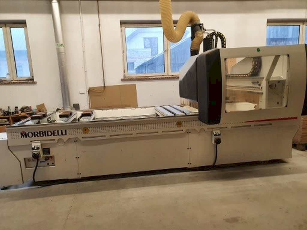 Вид станка MORBIDELLI Universal 3012 TV спереди