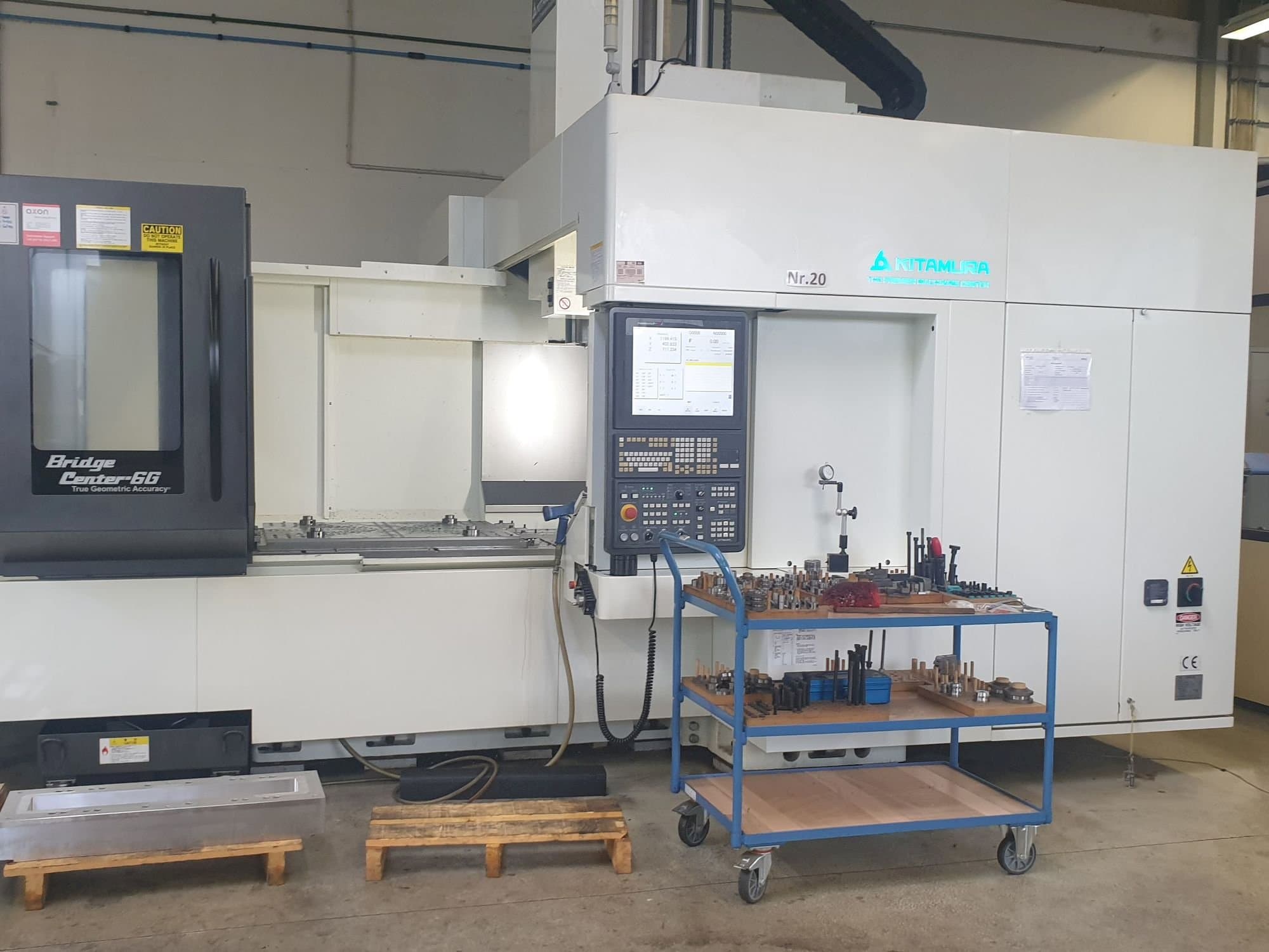 Вид станка Kitamura Bridge Center 6G спереди