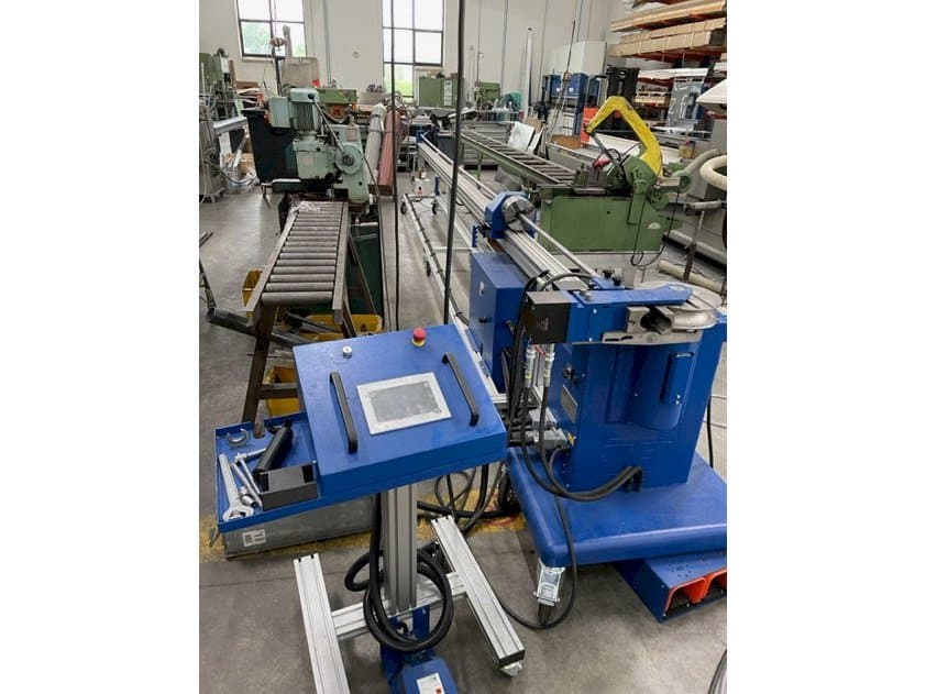 Вид станка JUTEC 5060 спереди