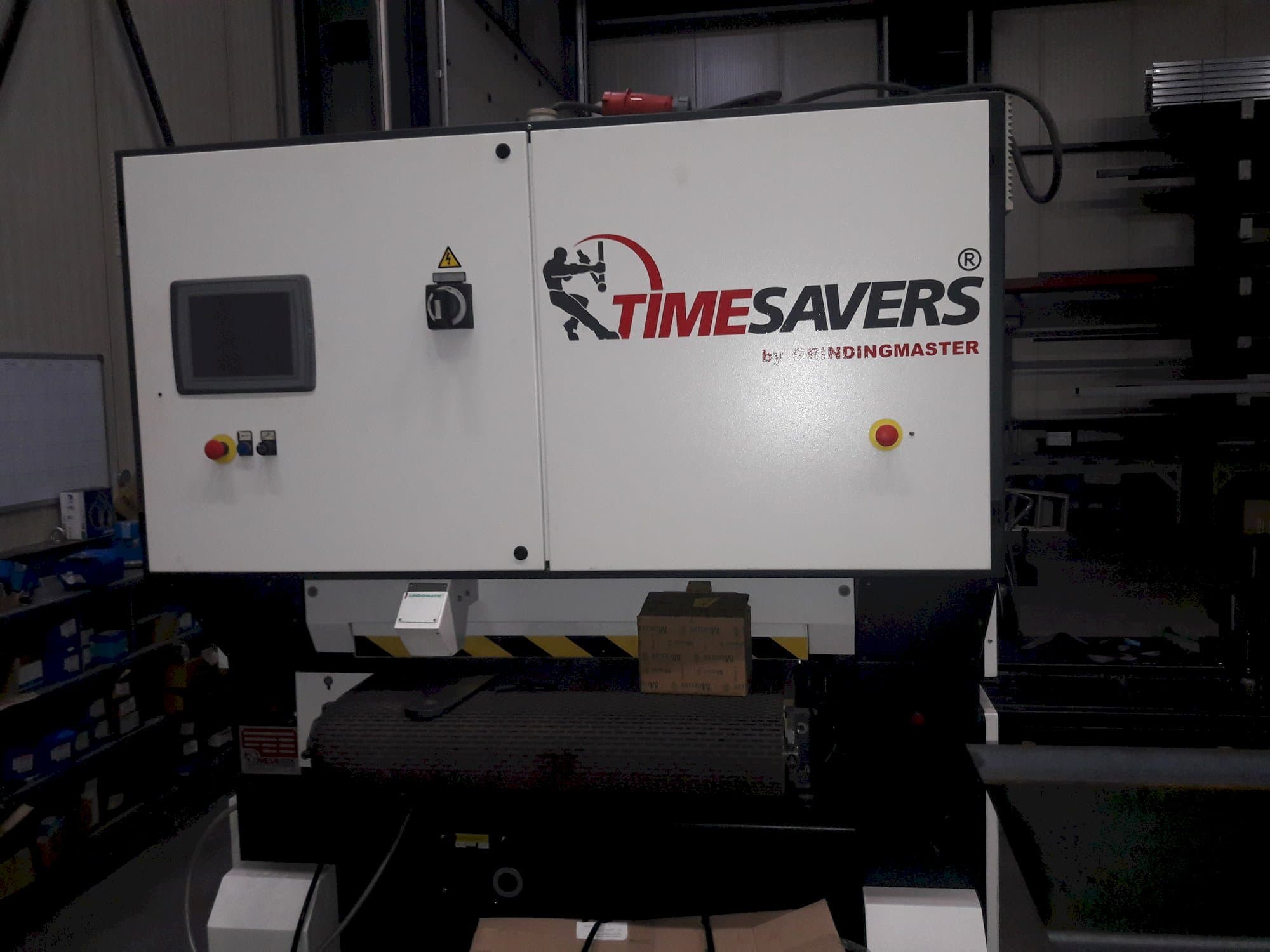 Вид станка TIMESAVERS 42-SERIE-900-WWB-S спереди