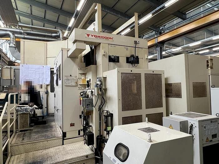 Вид станка YASDA YBM 1000N спереди
