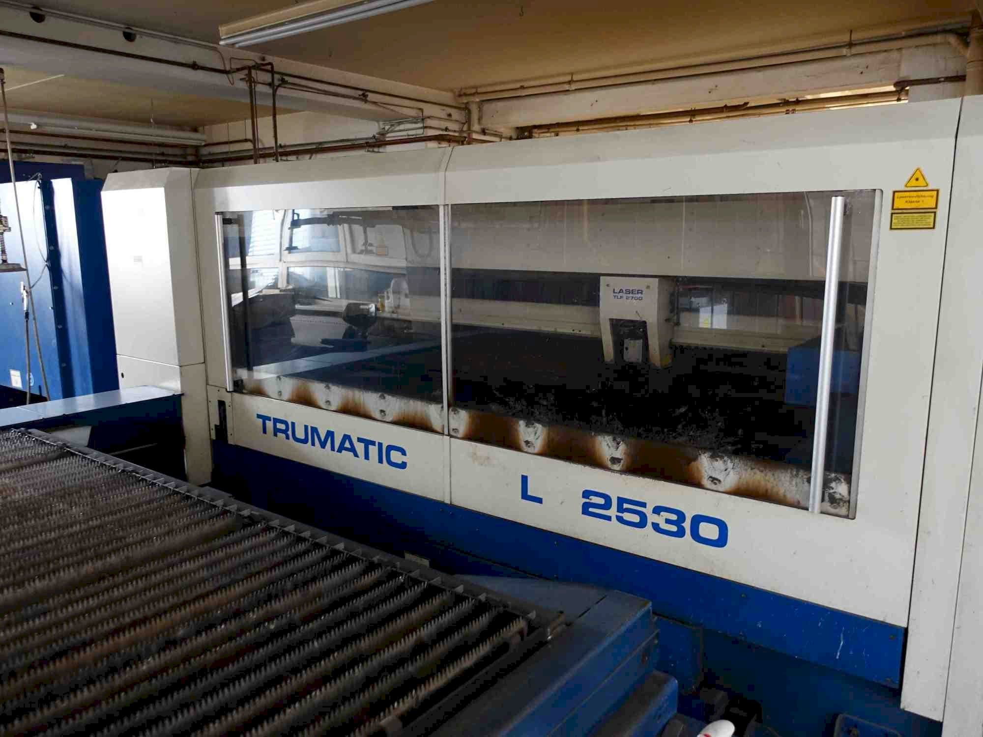 Вид станка Trumpf Trumatic L2530  спереди
