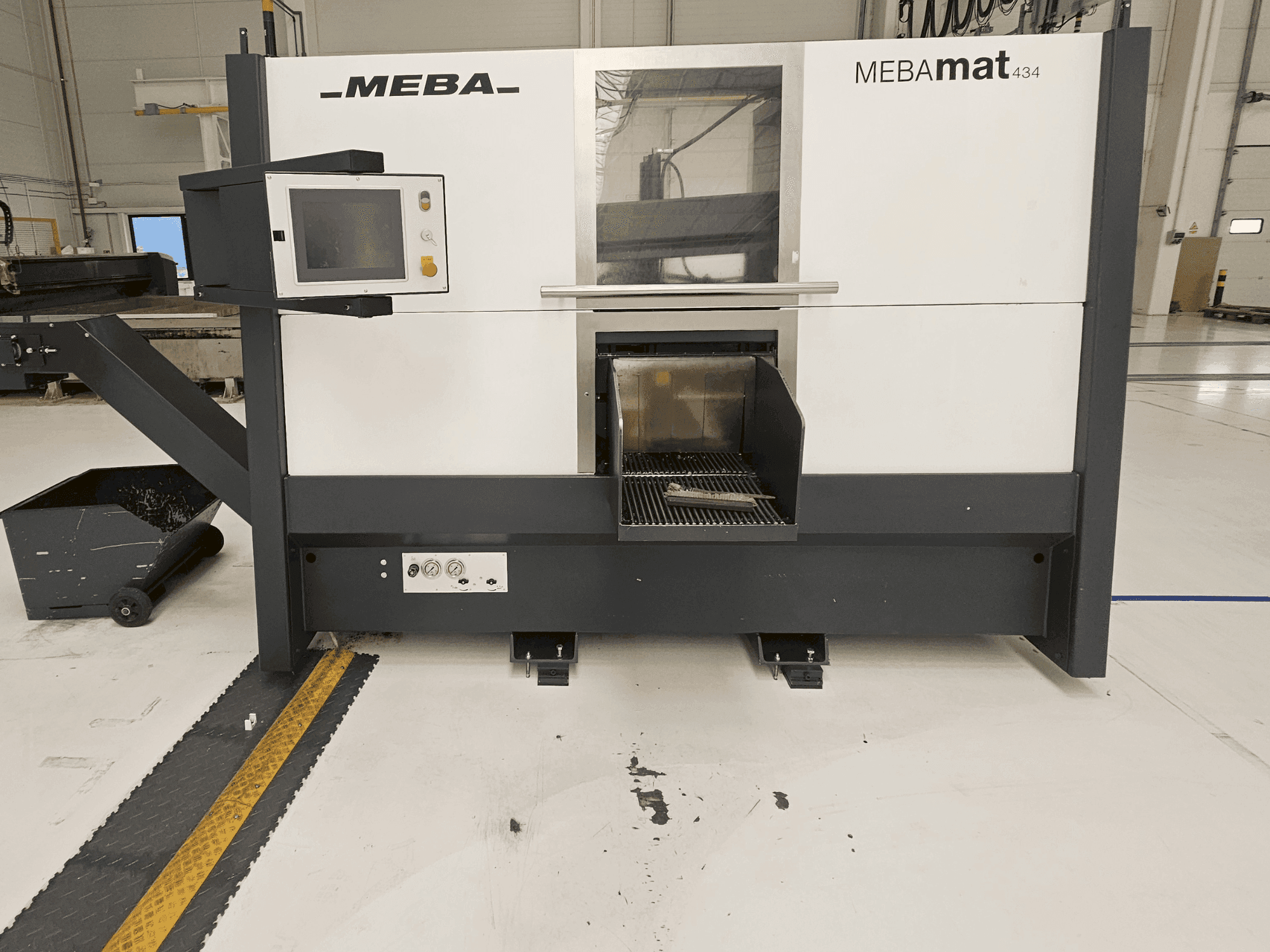 Вид станка MEBA MEBAmat 434 спереди