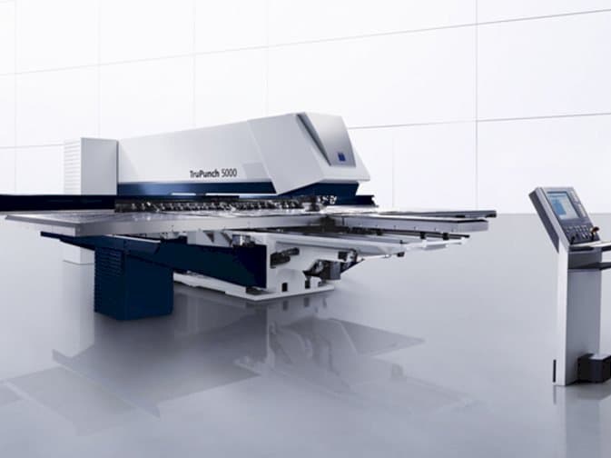 Вид станка Trumpf TC 5000 спереди