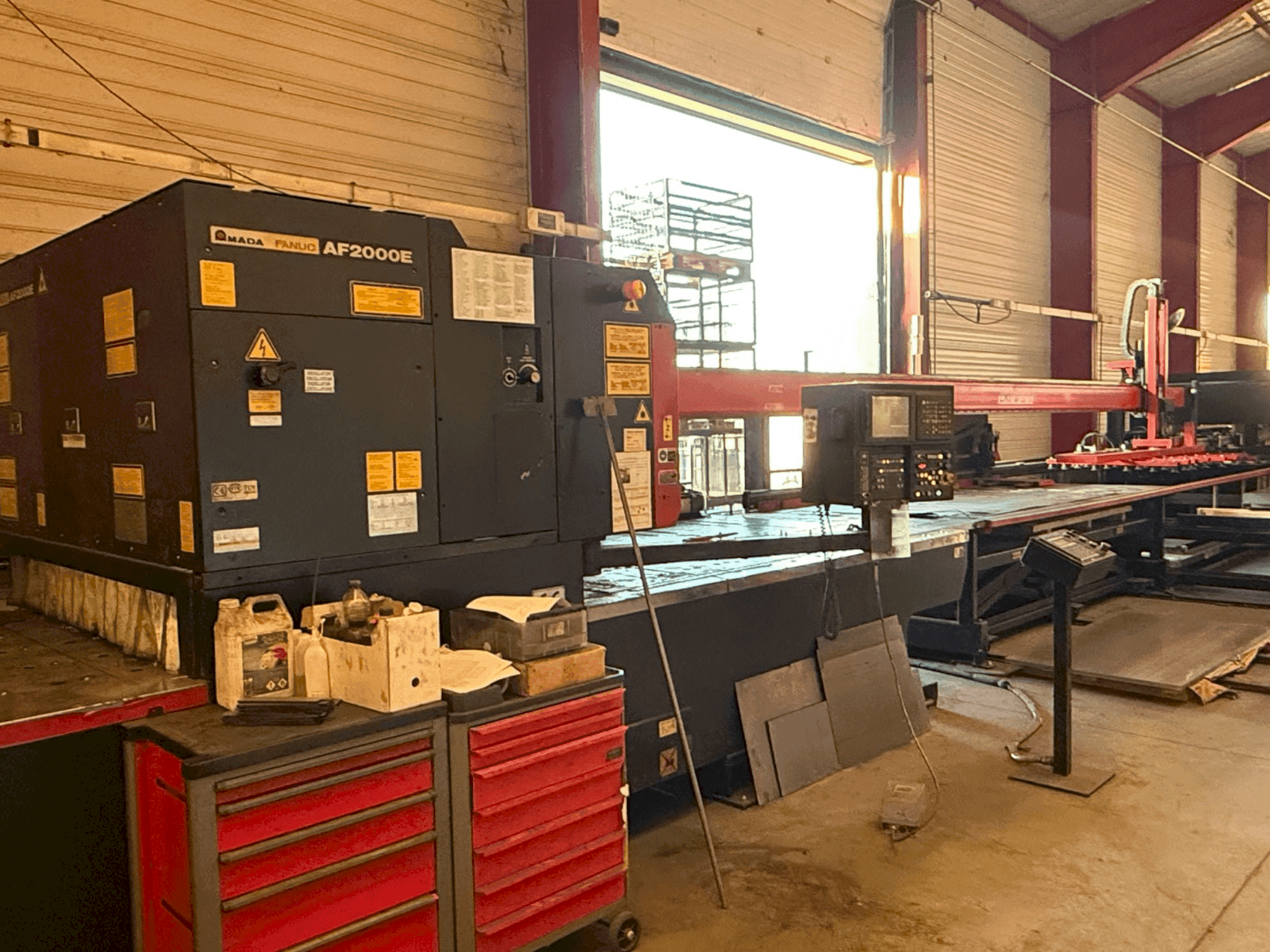 Вид станка AMADA LC2415 alpha3  спереди