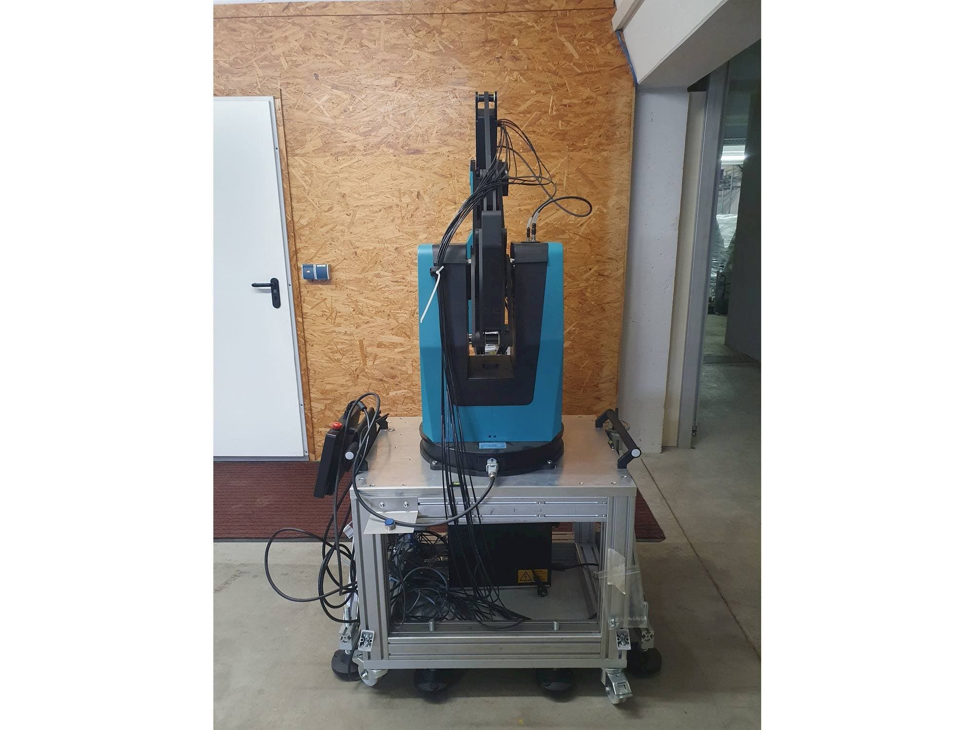 Вид станка Fruitcore HORST 1400  спереди