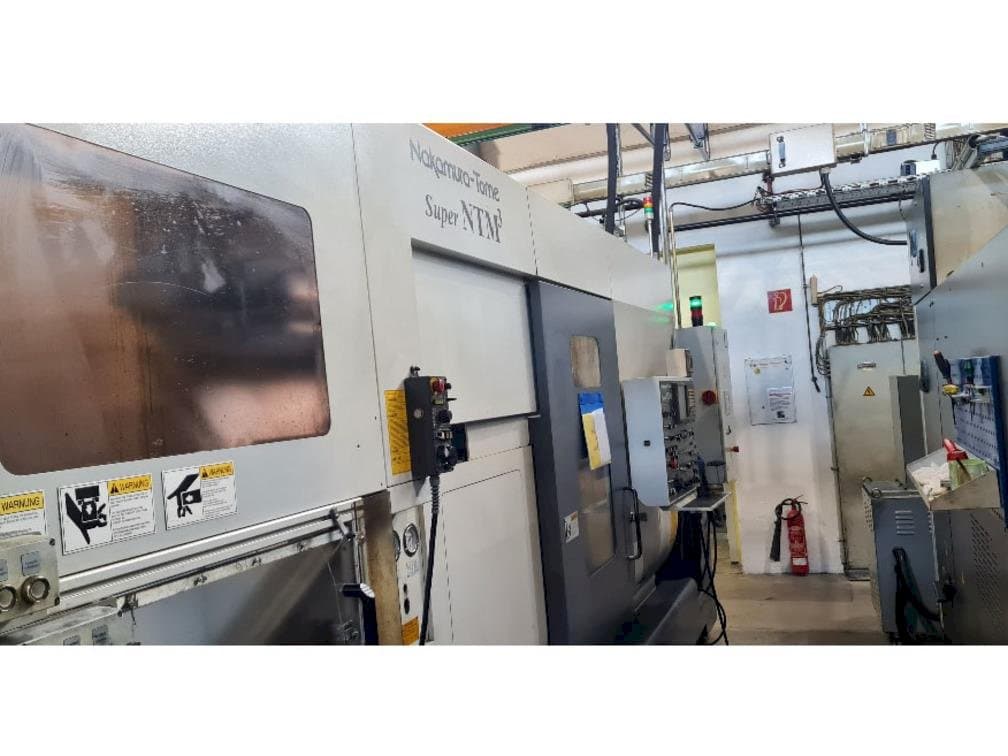 Вид станка NAKAMURA Super NTM³ спереди