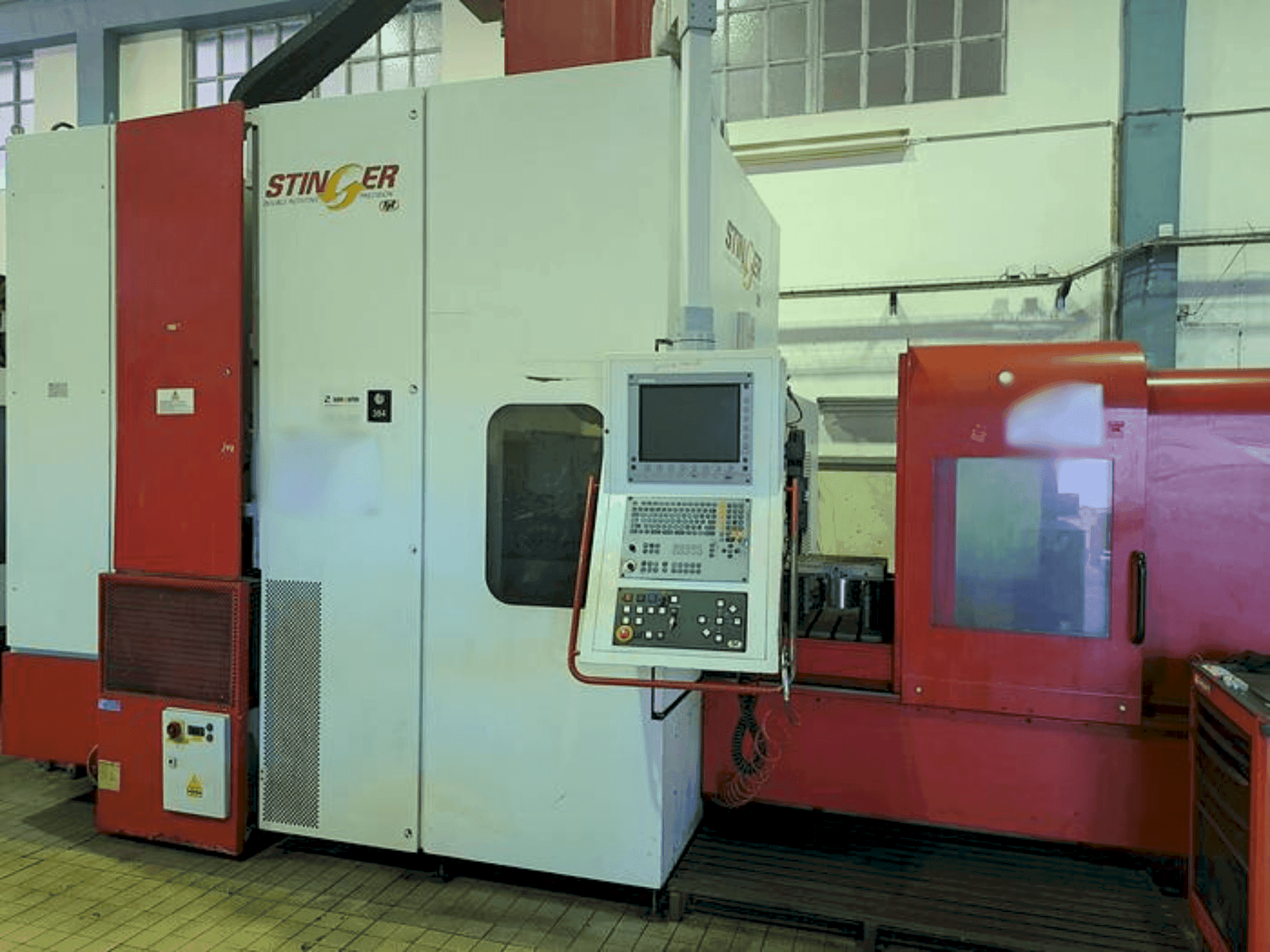 Вид станка FPT STINGER XL спереди