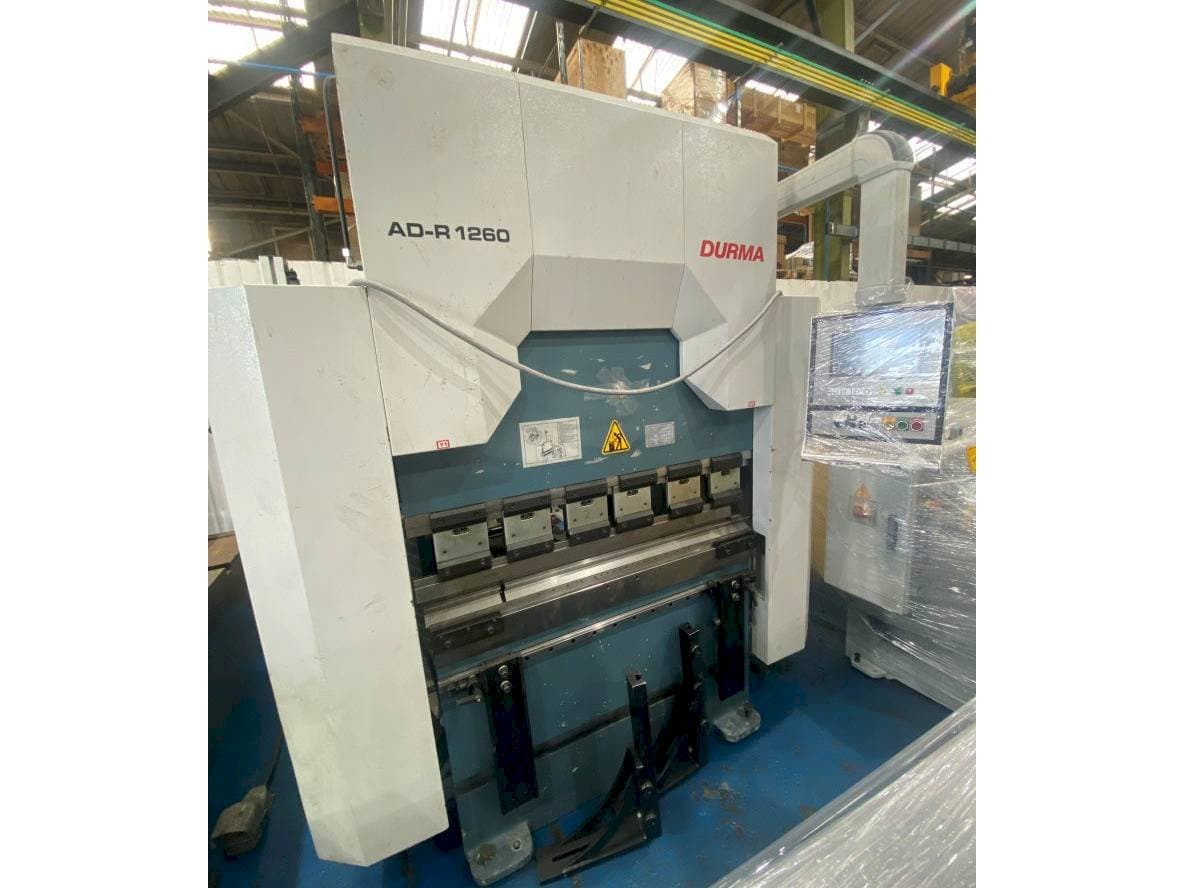 Вид станка Durma AD-R 1260 спереди