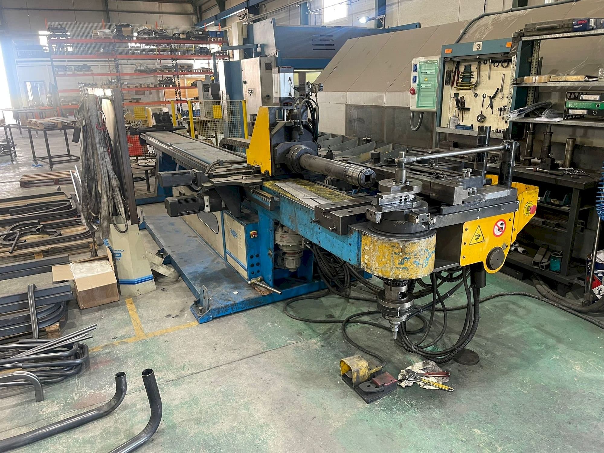 Вид станка STAR-BEND STAR 800 CN6/GEN/L спереди