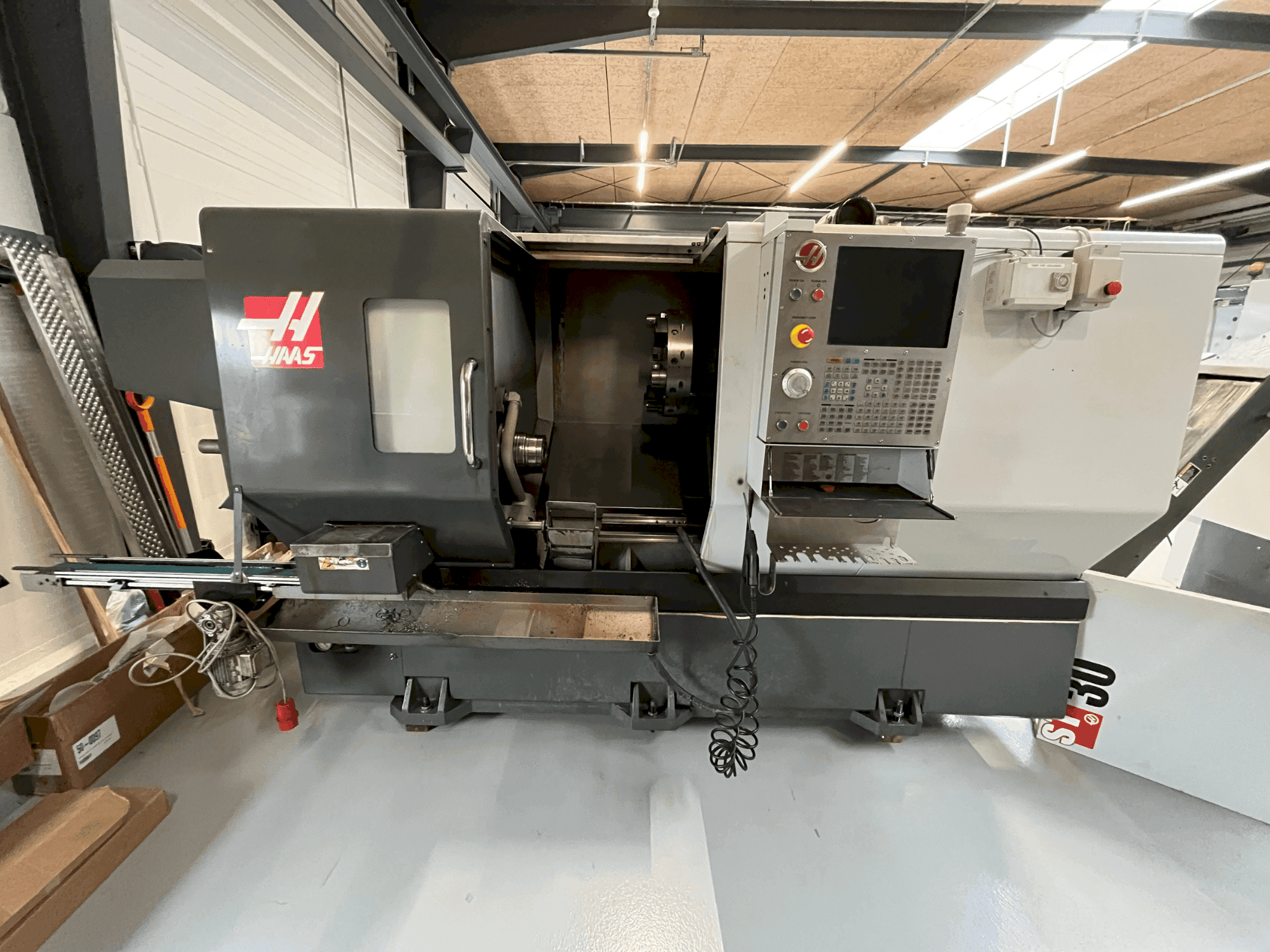 Вид станка HAAS ST-30  спереди