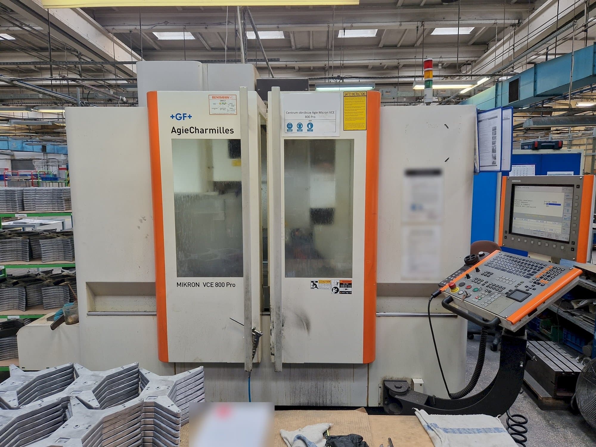 Вид станка AgieCharmilles MIKRON VCE 800 PRO  спереди