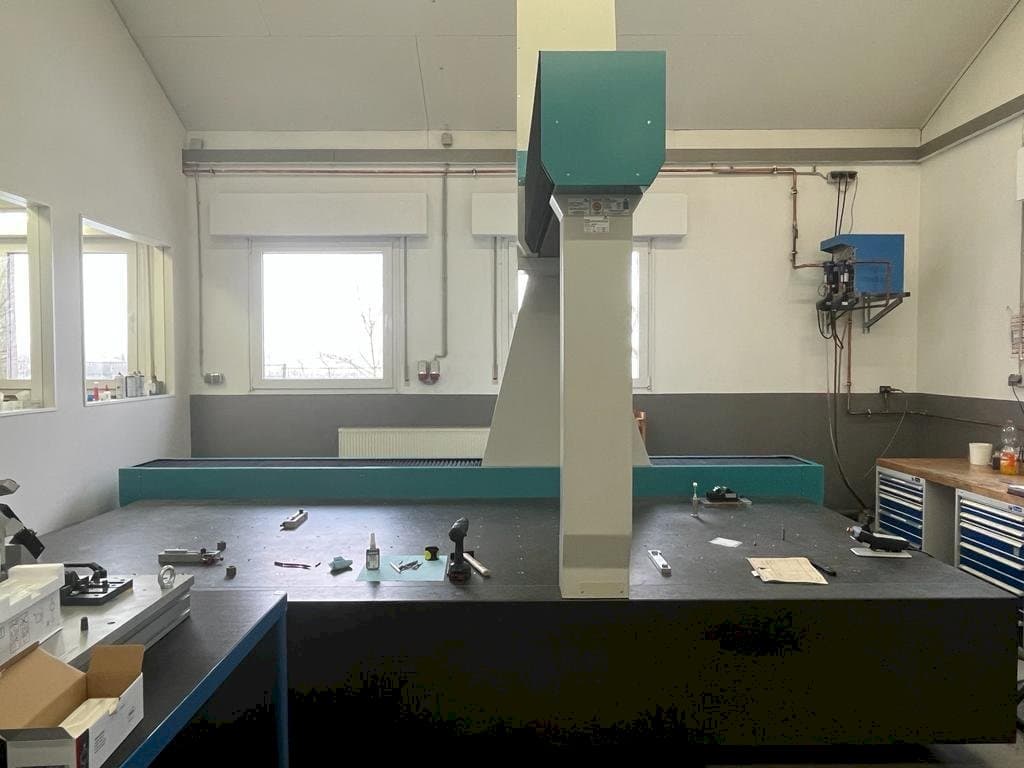 Вид станка Wenzel LH 1512  спереди