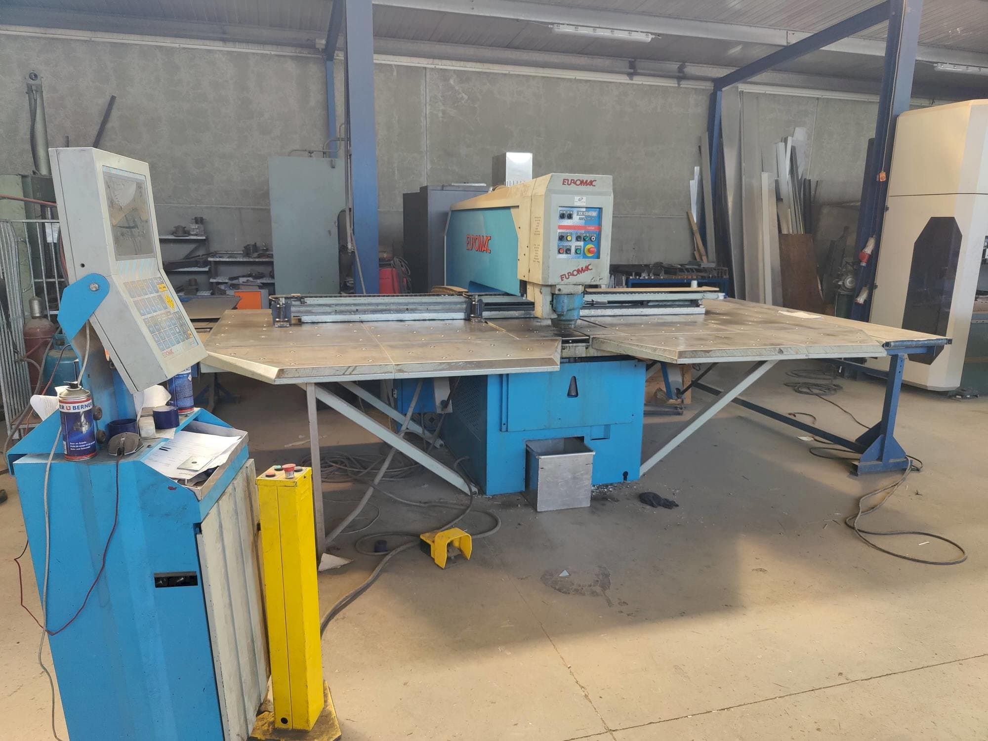 Вид станка Euromac Z/1250/30 спереди