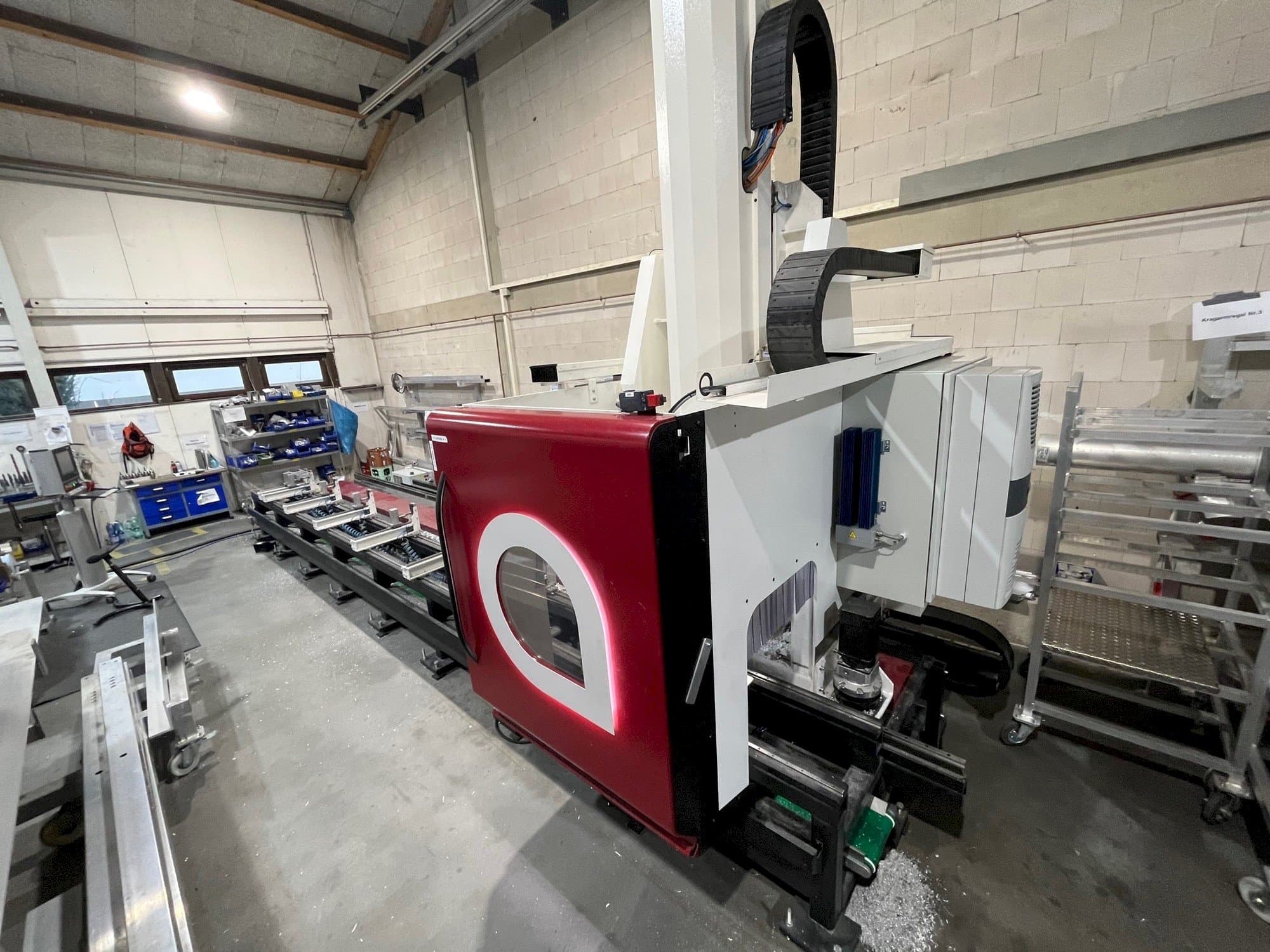 Вид станка Austen AX 607 спереди