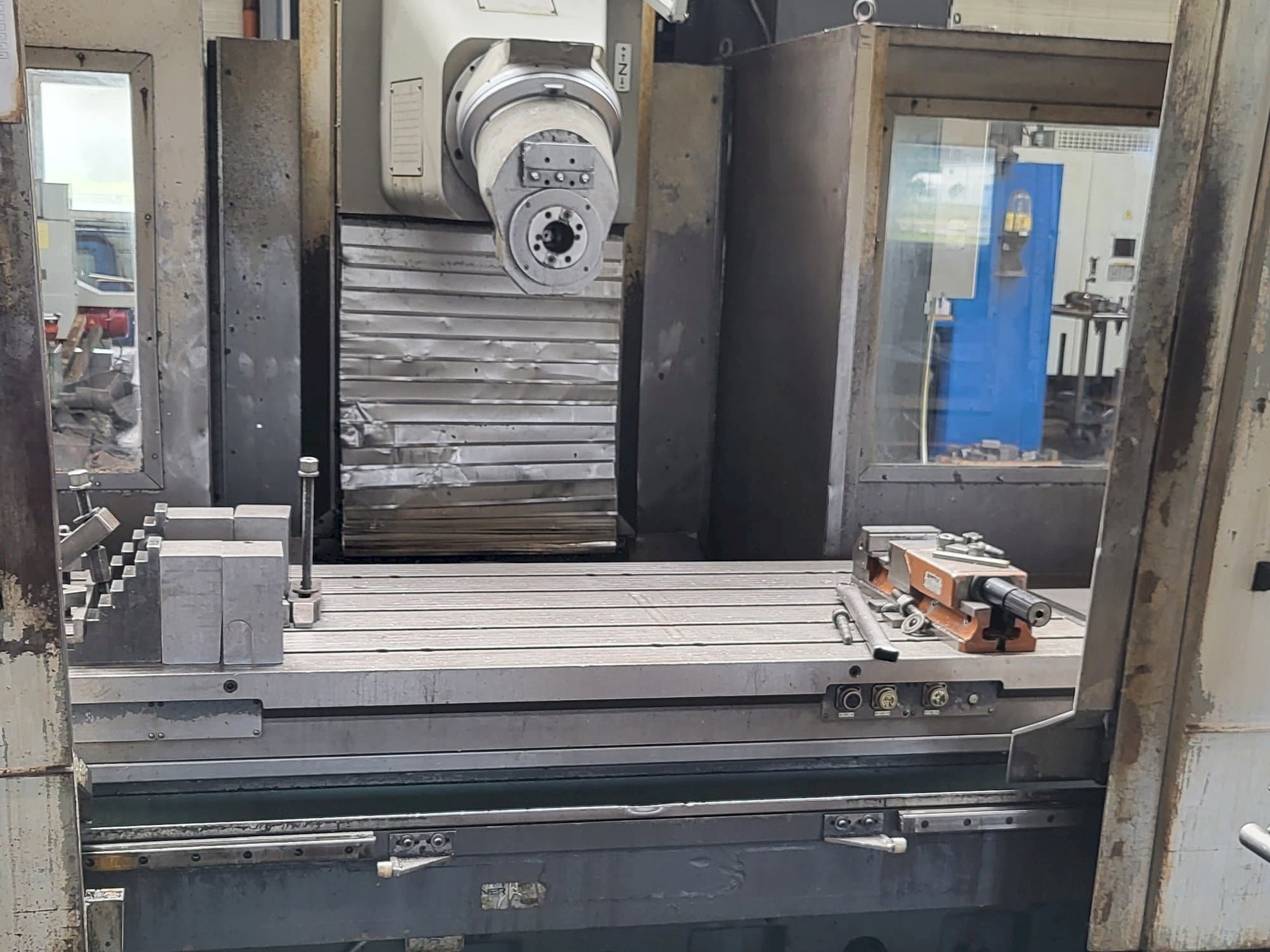 Вид станка ANAYAK PERFORMER 2000 спереди