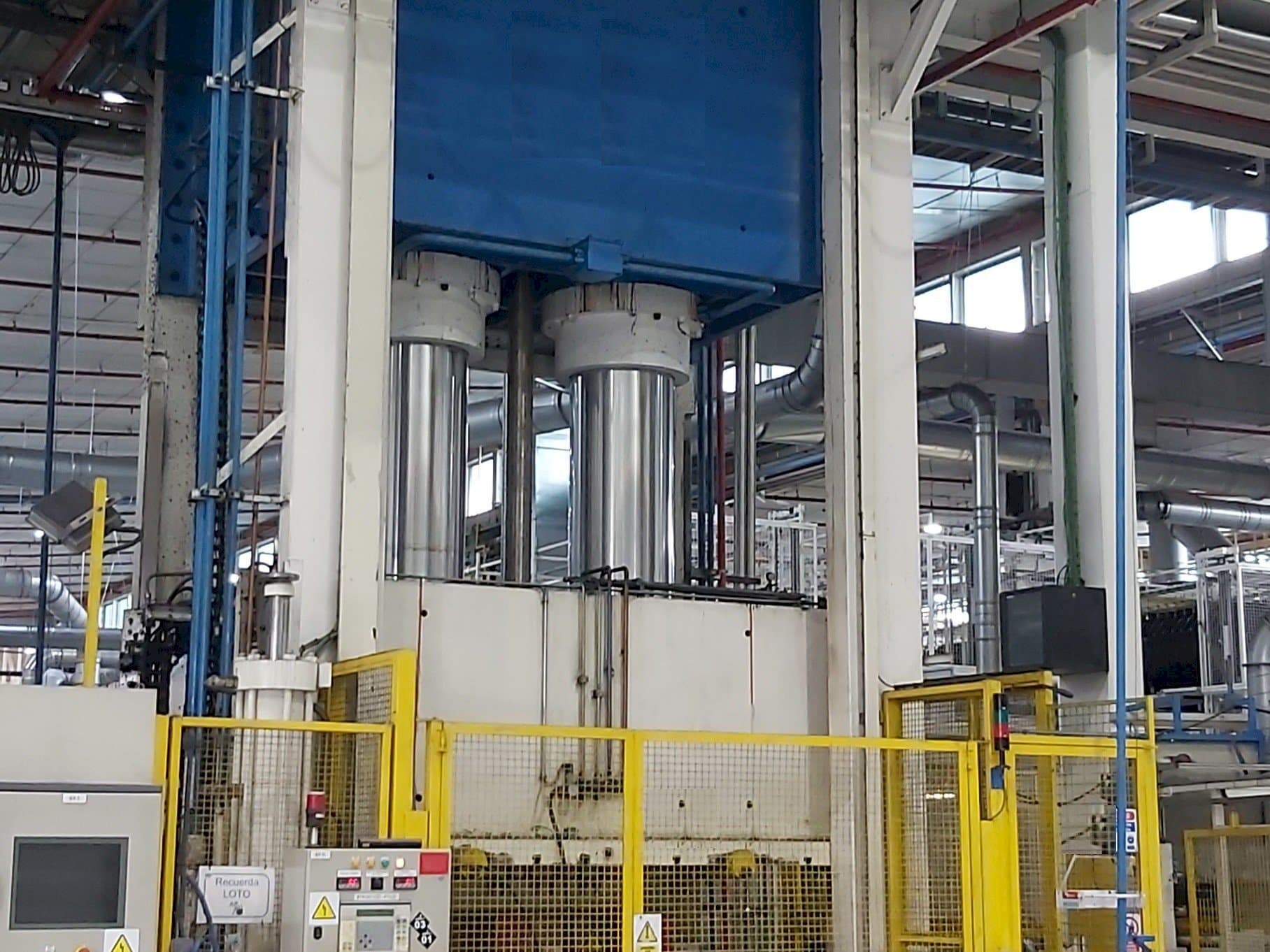 Вид станка Pinette 1500 Ton  спереди